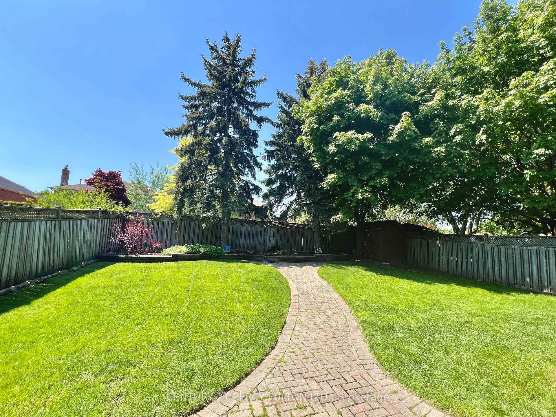 54 Cityview Circle photo 38