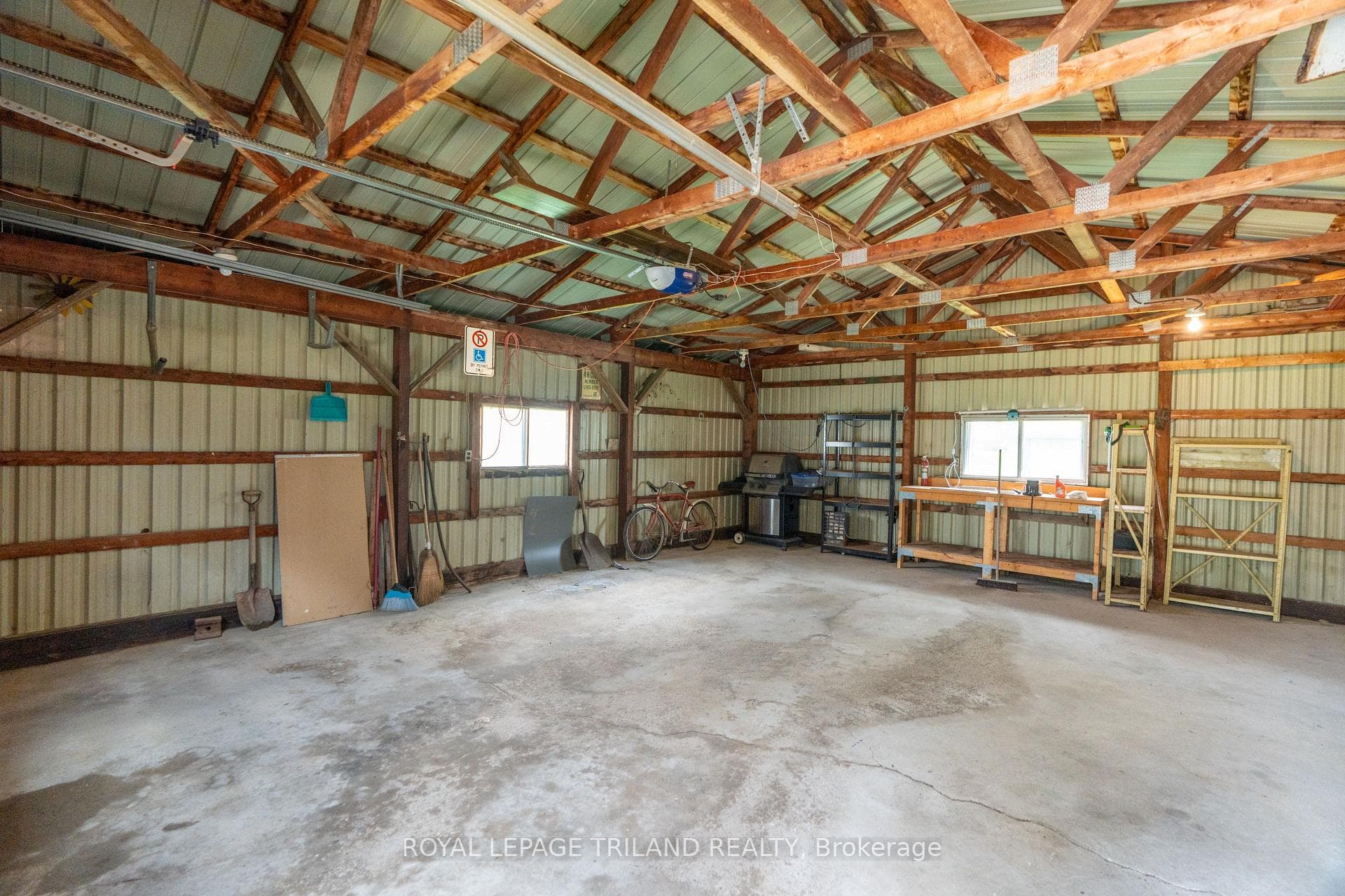 64 Wellington Avenue photo 39