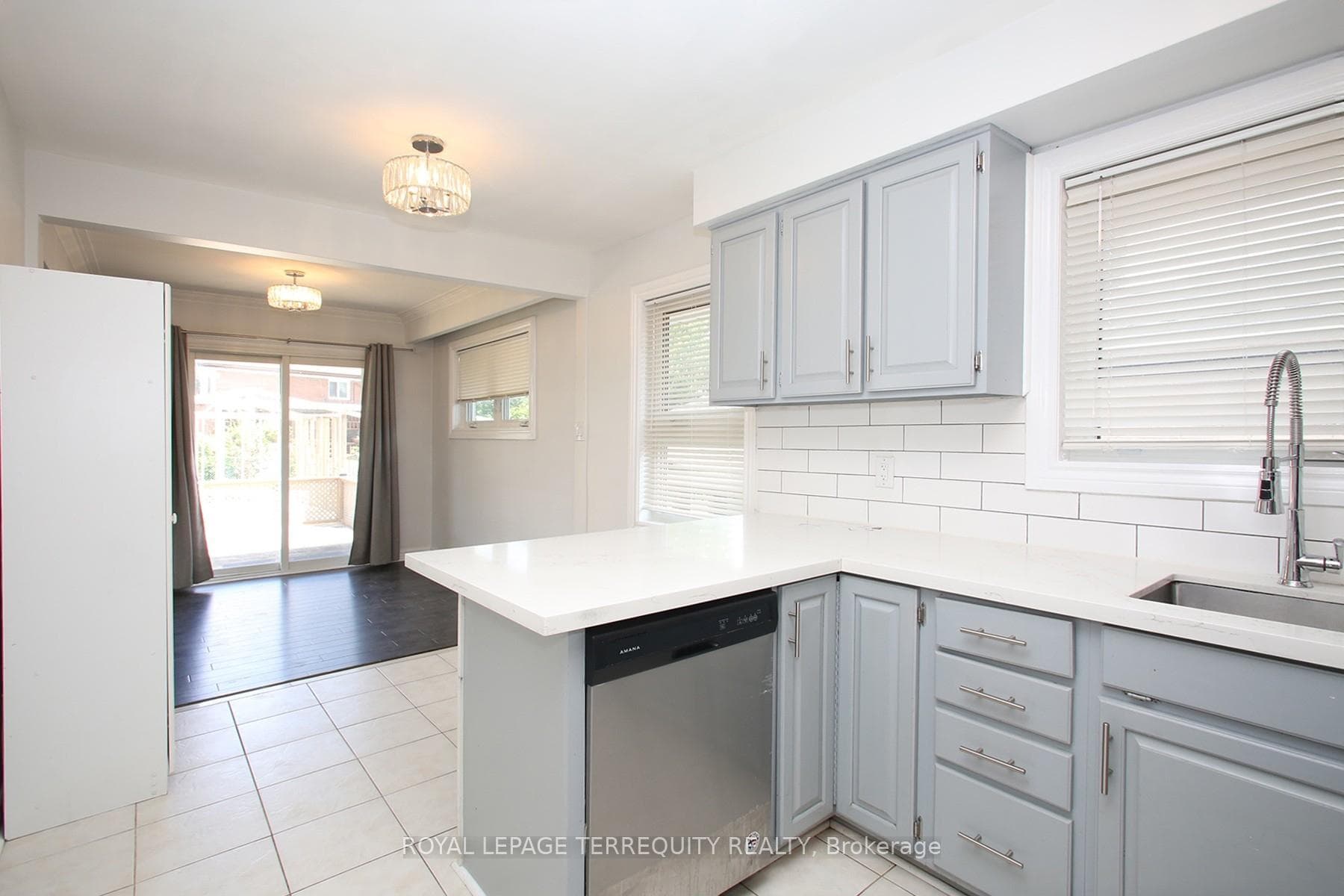 1 Barnes Crescent photo 14