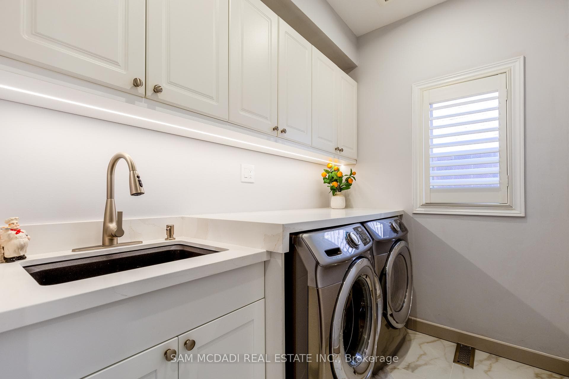 3875 Candlelight Drive photo 31