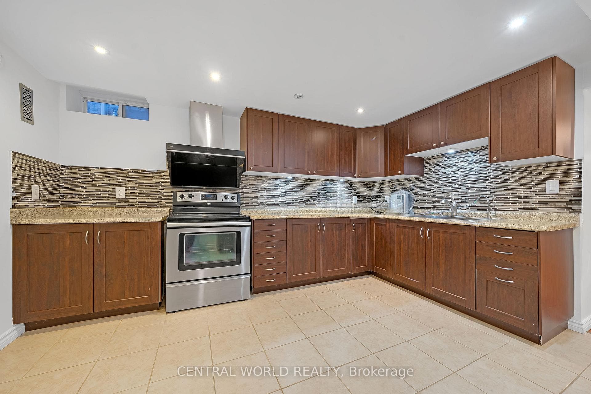 39 Robert Grundy Road photo 34