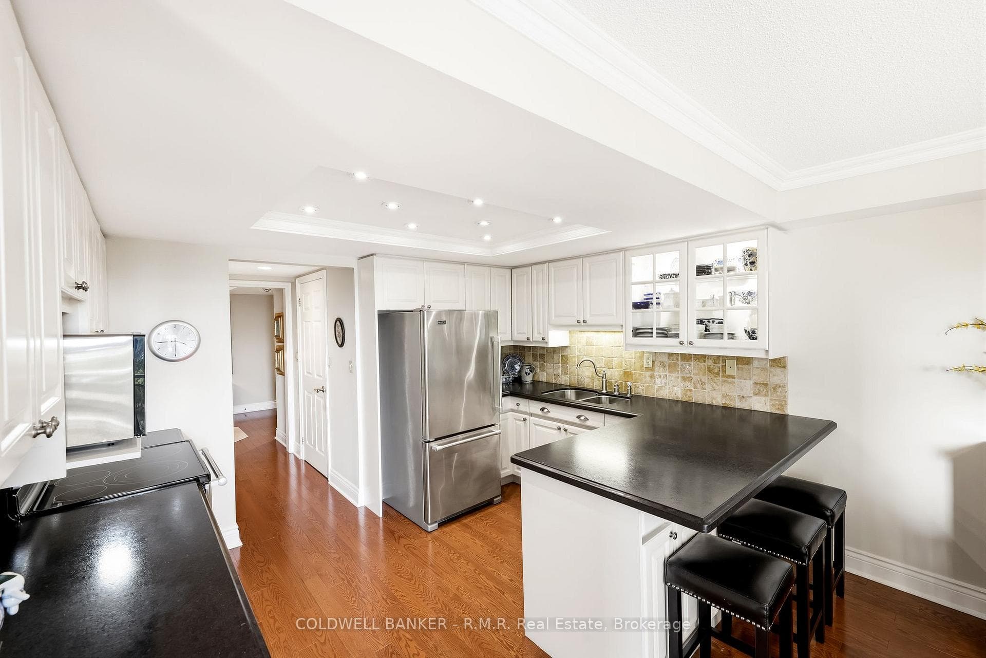 900 Wilson Road Unit 305 photo 19