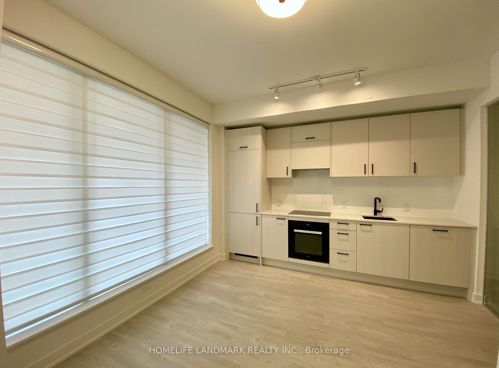 1 Quarrington Lane Unit 3001 photo 8