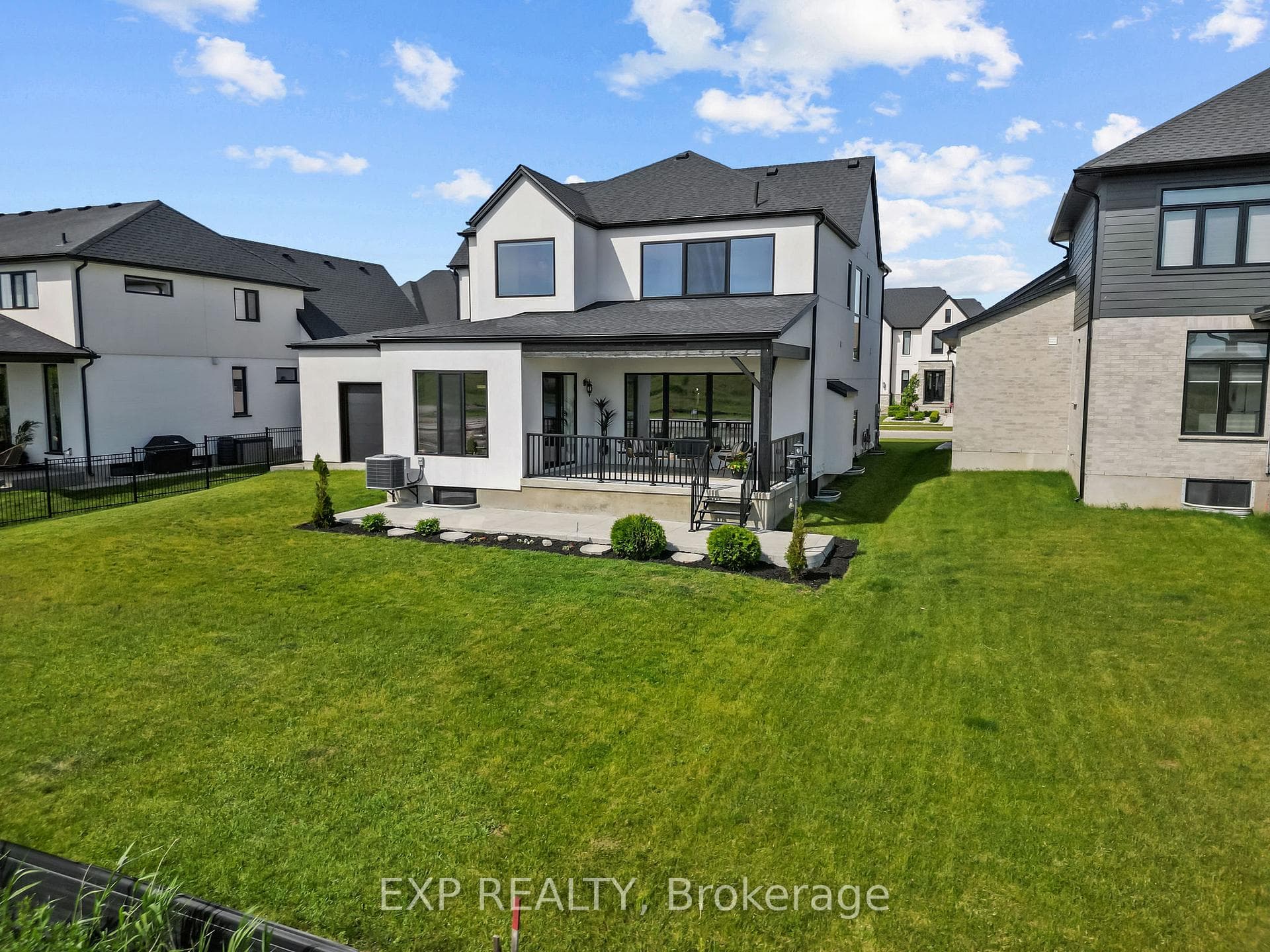 113 Edgewater Boulevard photo 50