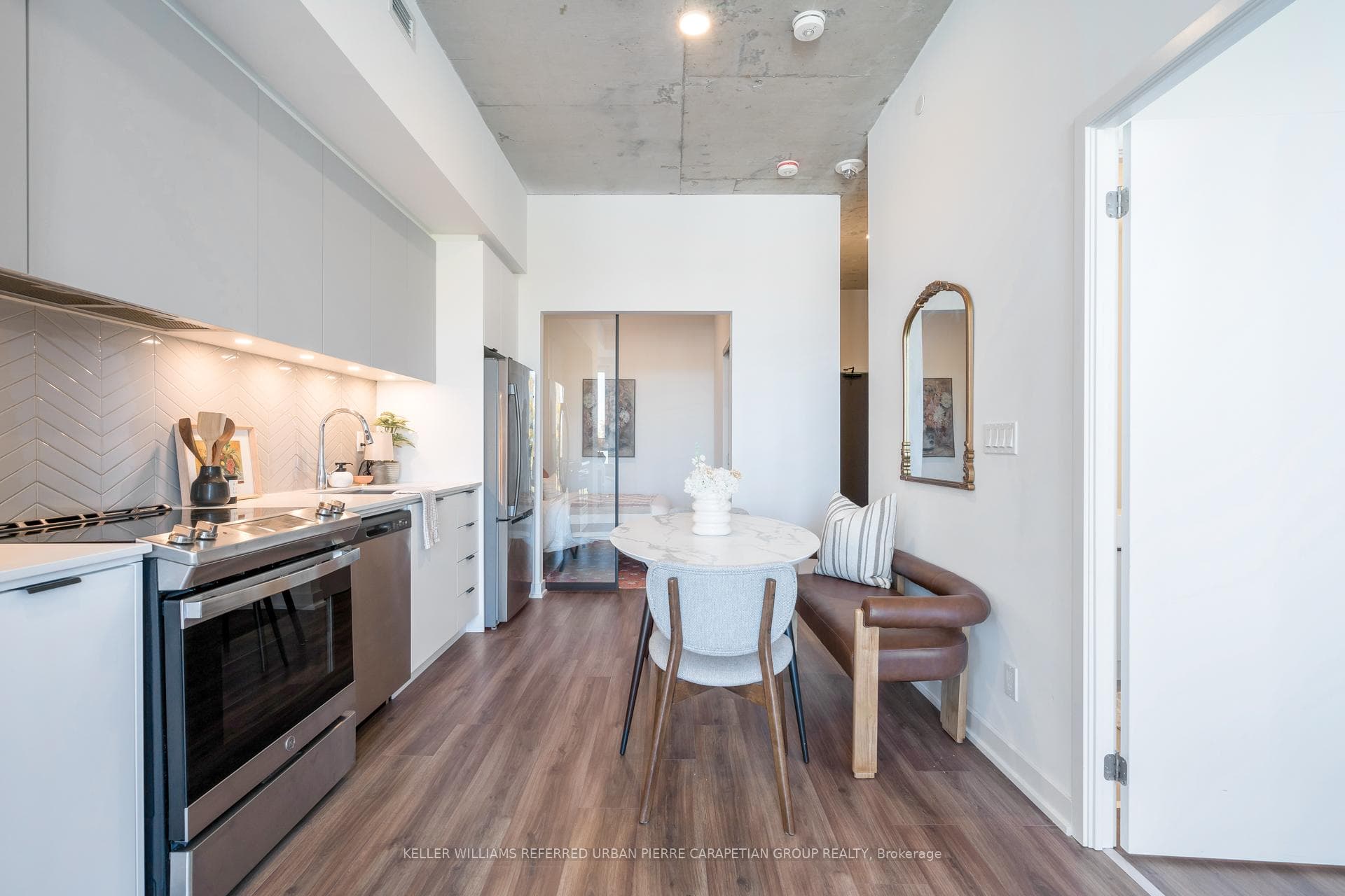 57 Brock Avenue Unit 506 photo 12