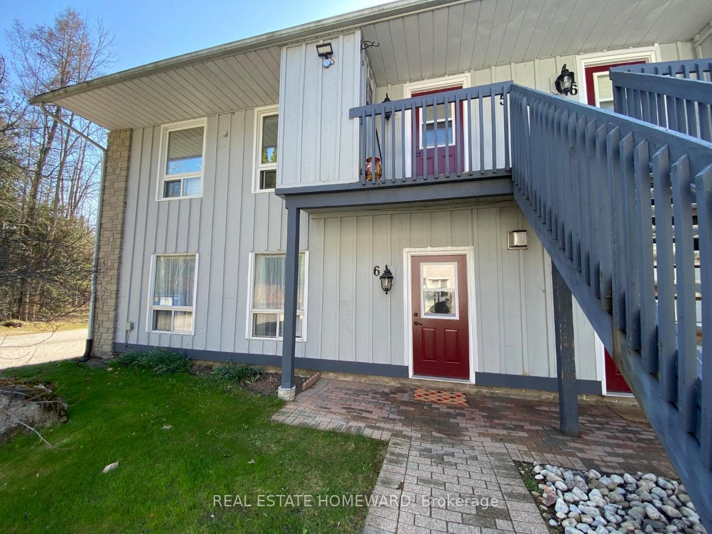 Front door, main level! NO STAIRS