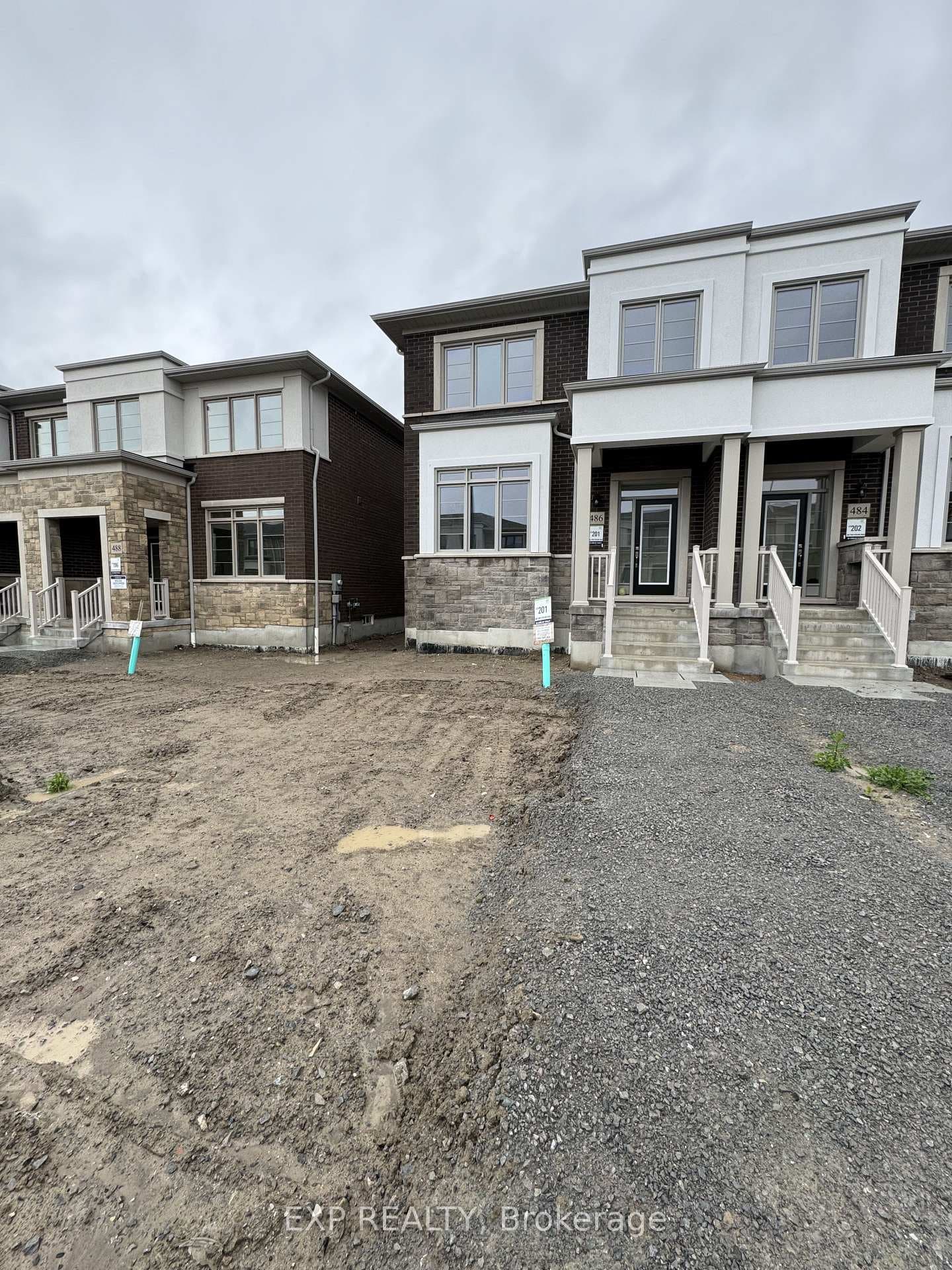 486 Twin Streams Road photo 2