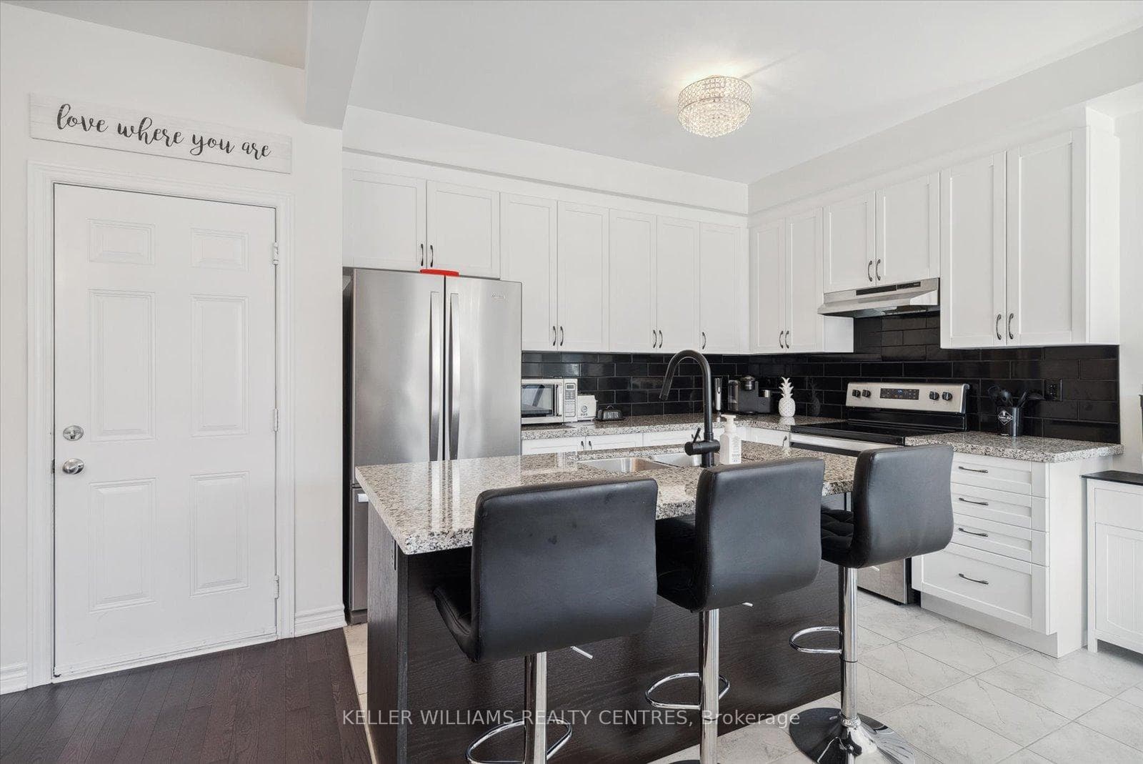 1001 Barton Way photo 12