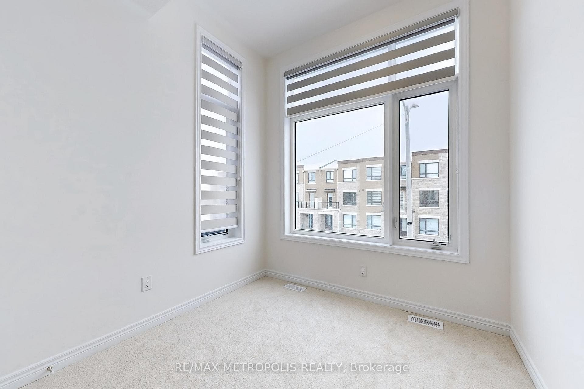 144 Mumbai Drive photo 24
