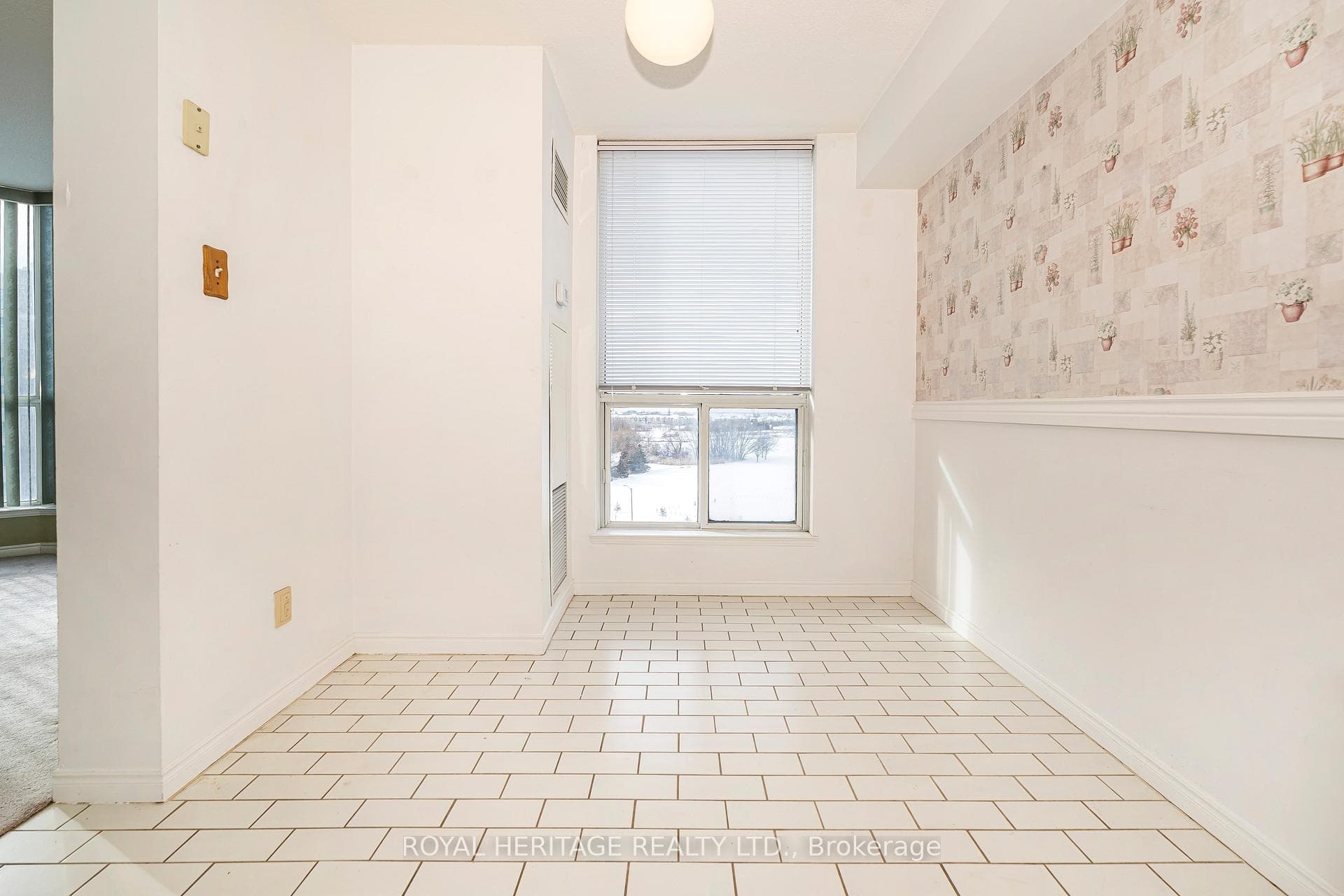 360 Watson Street Unit 901 photo 5
