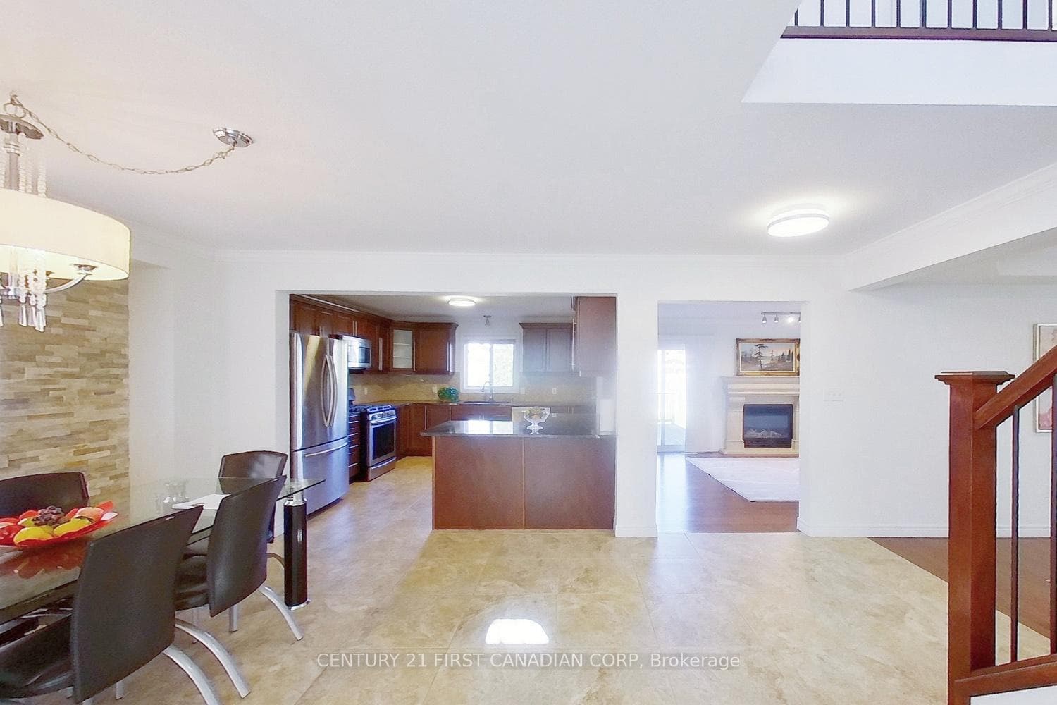 1140 Silverfox Drive photo 5