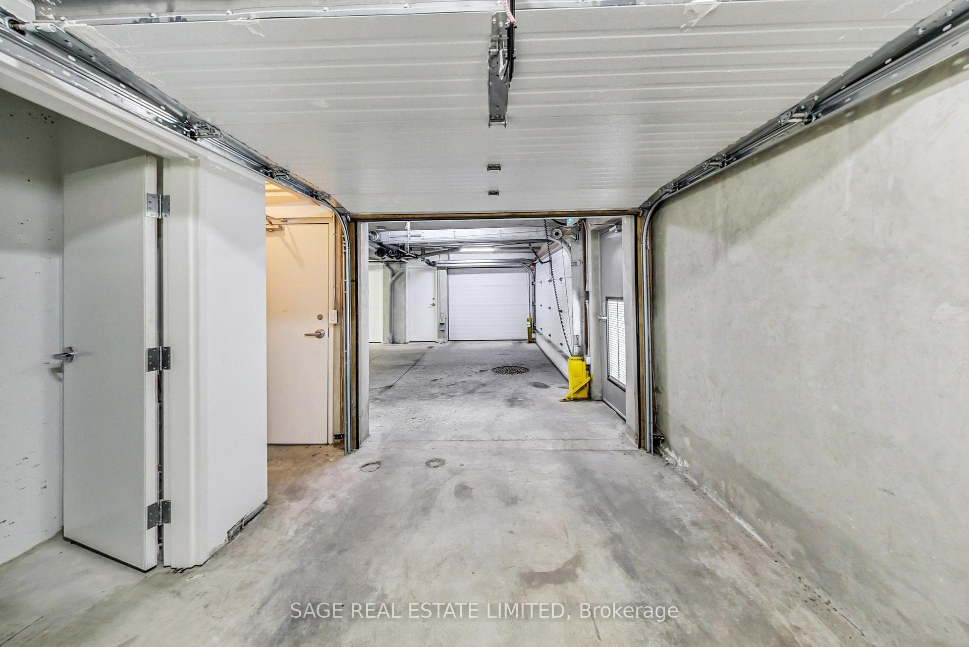 478 Shaw Street photo 35