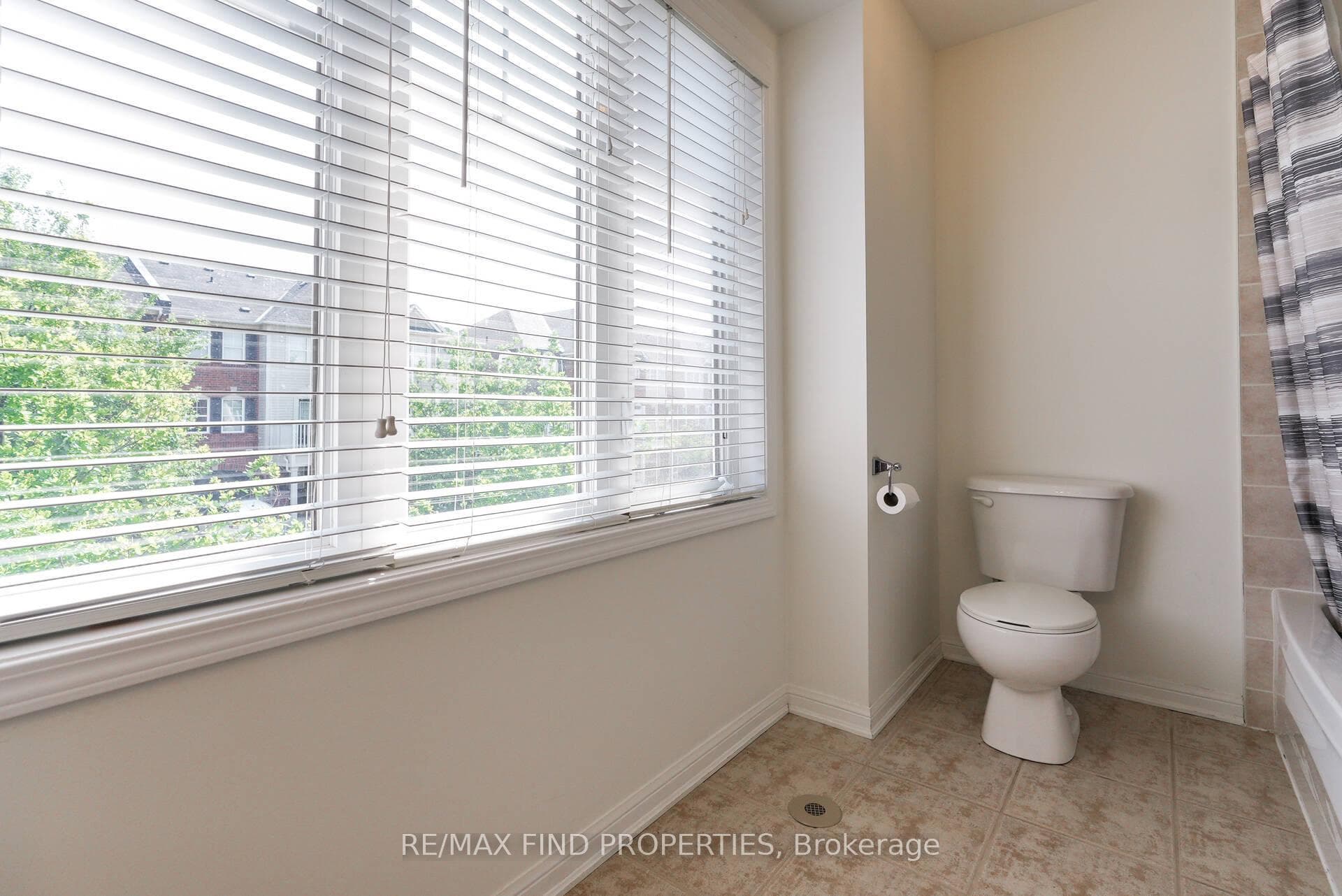 930 Hasselfeldt Heights photo 29