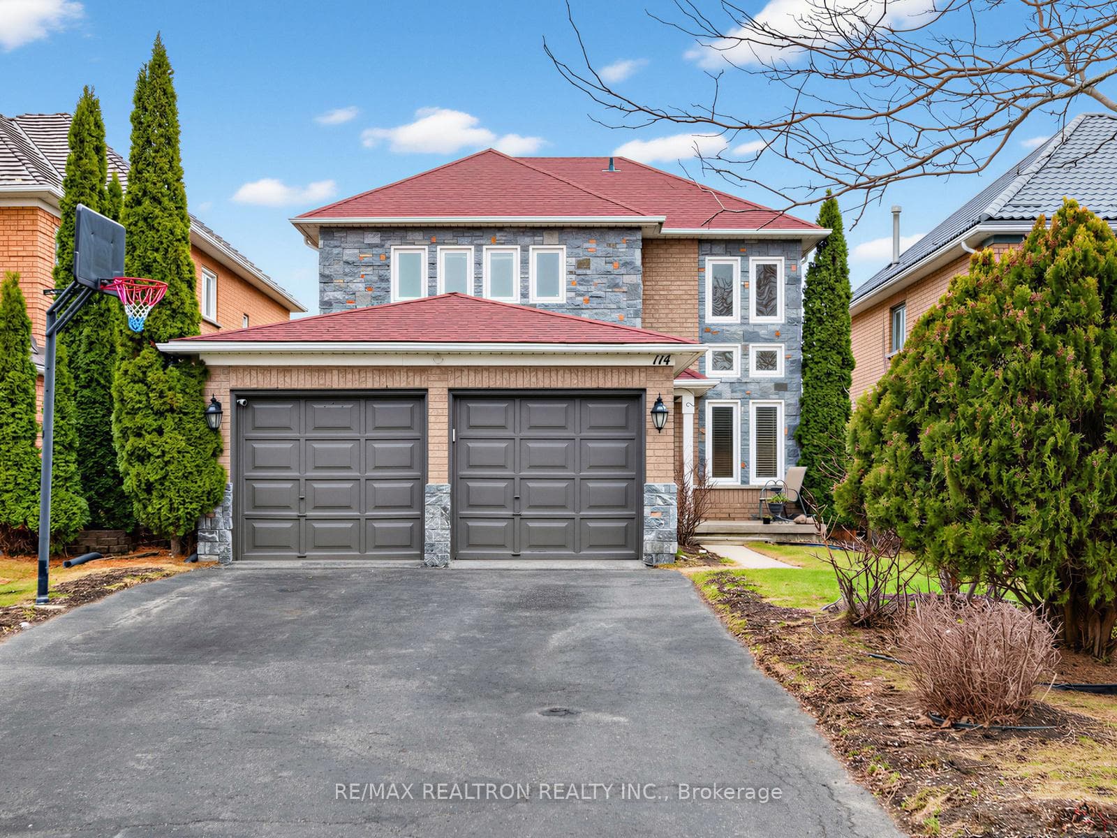 114 Widdifield Avenue photo 1