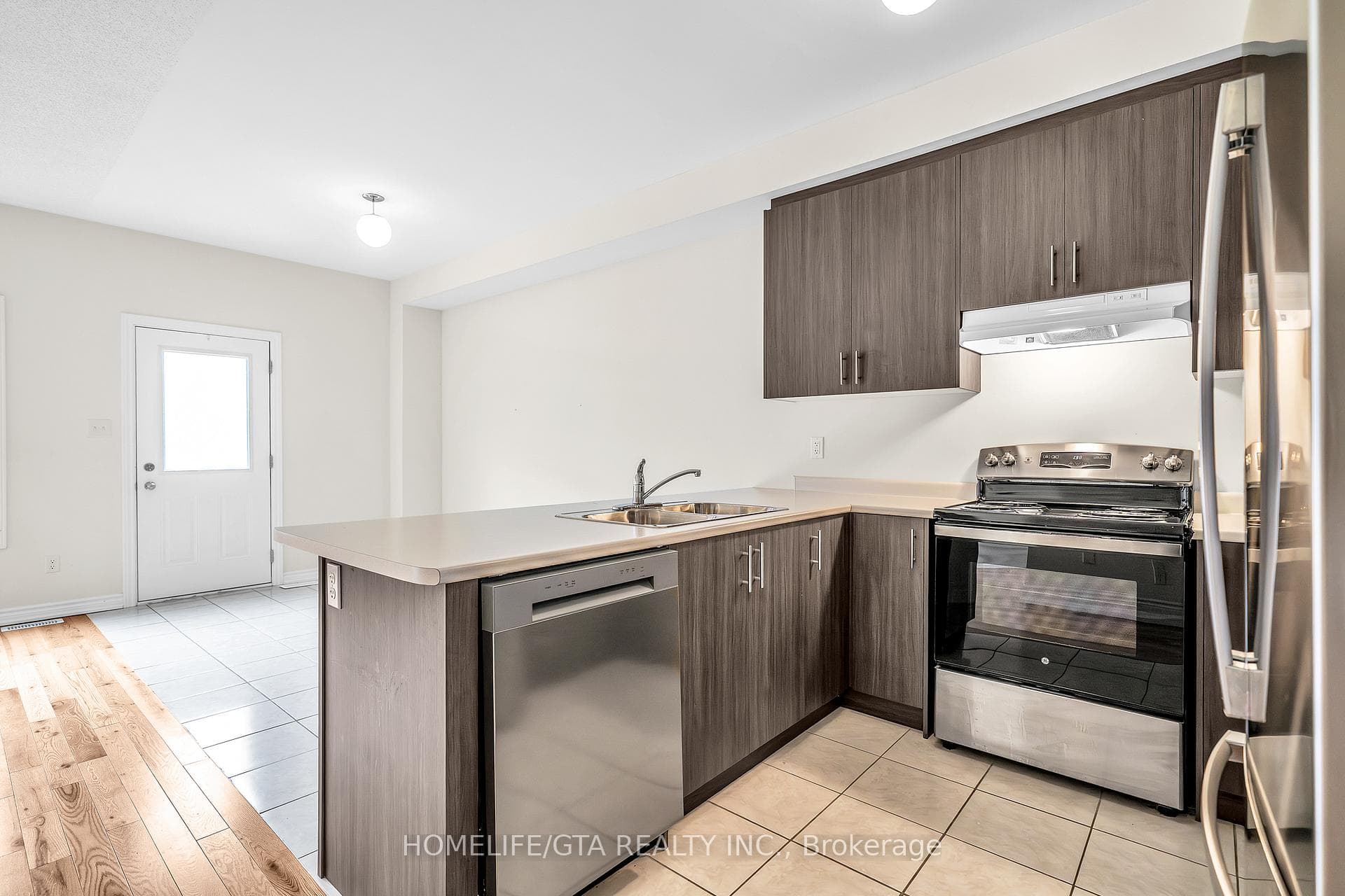 1112 Cameo Street photo 12