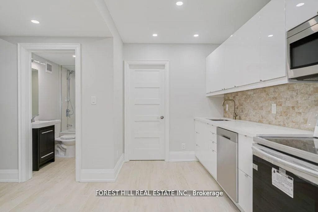63 Argyle Street Unit Lower photo 10