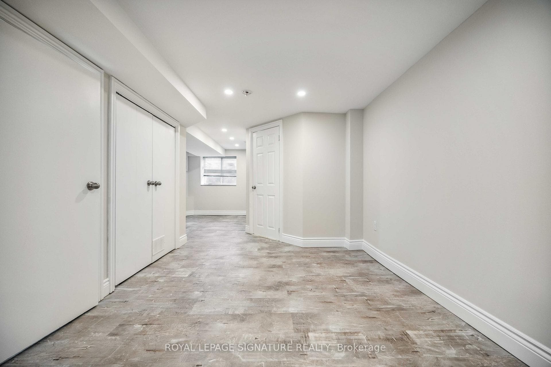 1318 Dundas Street photo 26