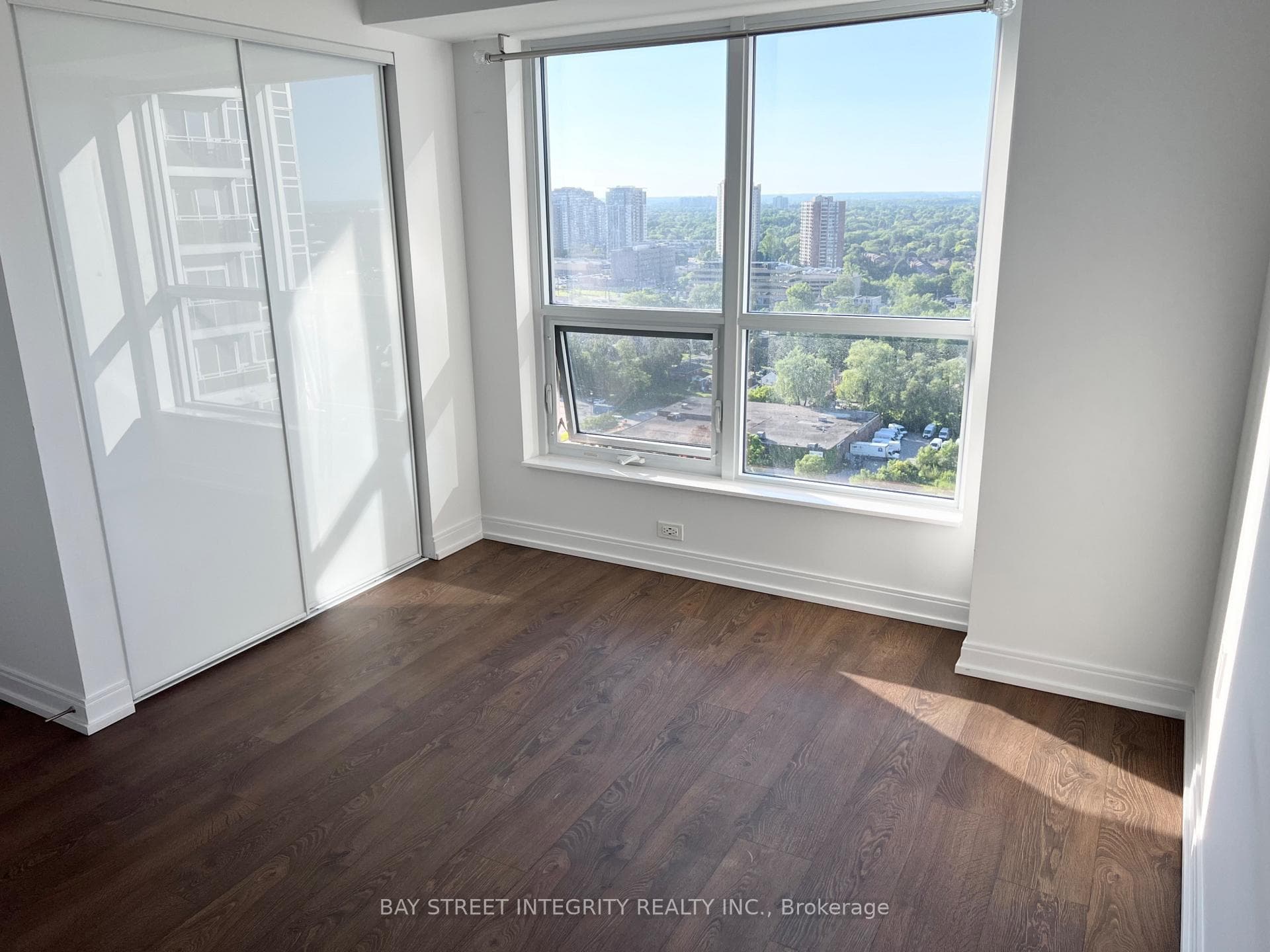 275 Village Green Square Unit 2118 photo 13