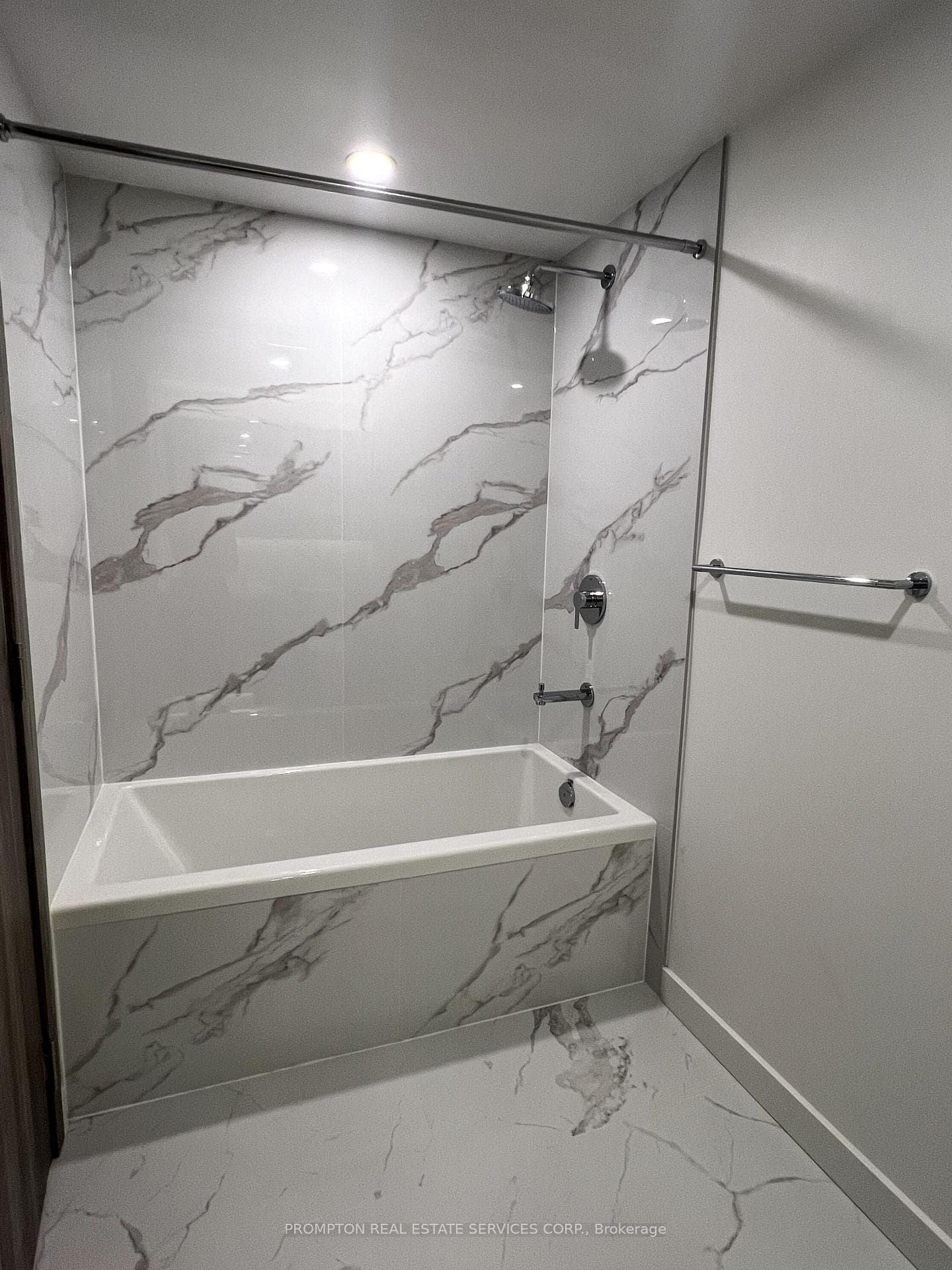 1 Concord Cityplace Way Unit 1711 photo 12