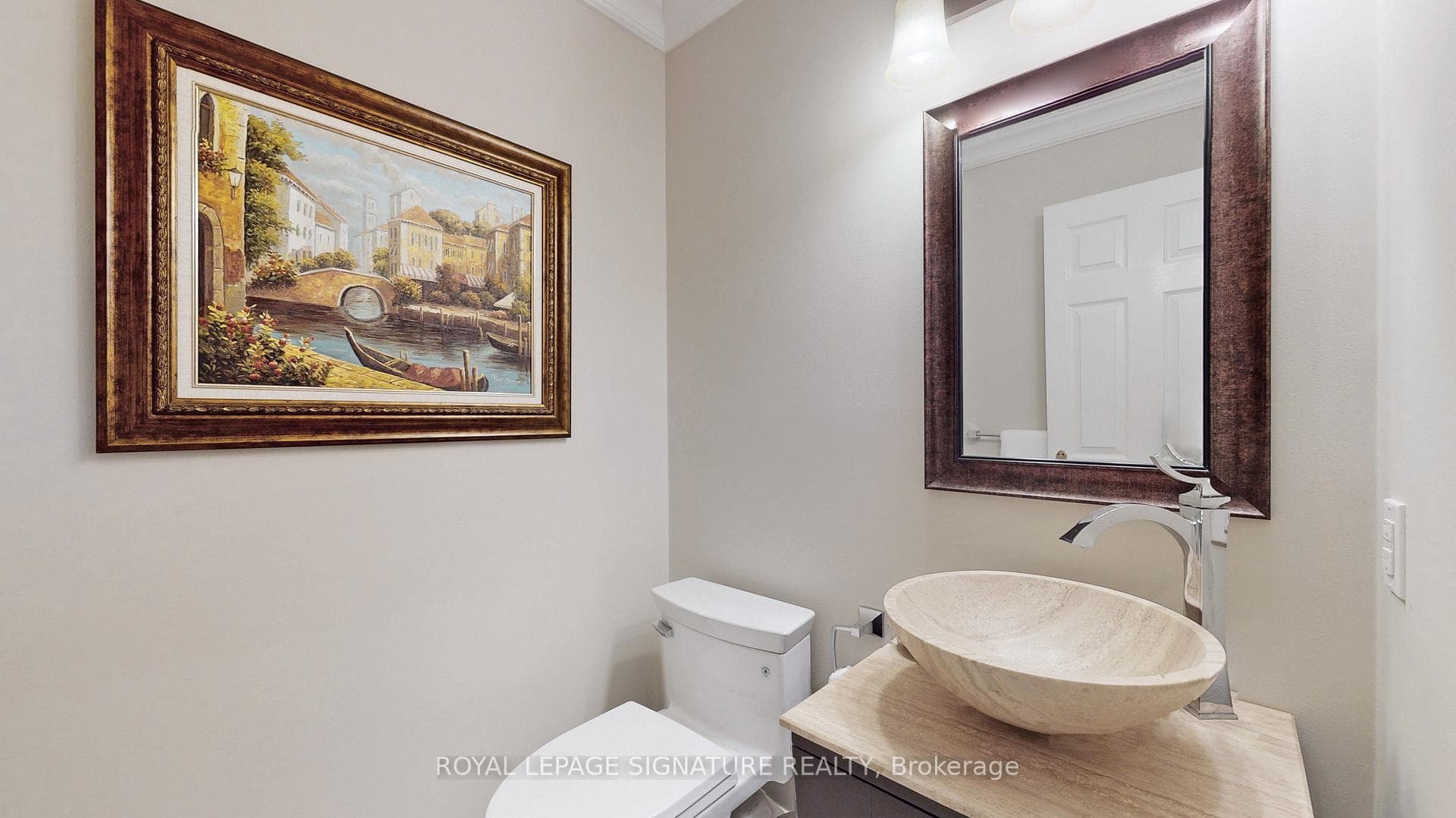 30 Knole Haven Drive Unit Upper photo 13