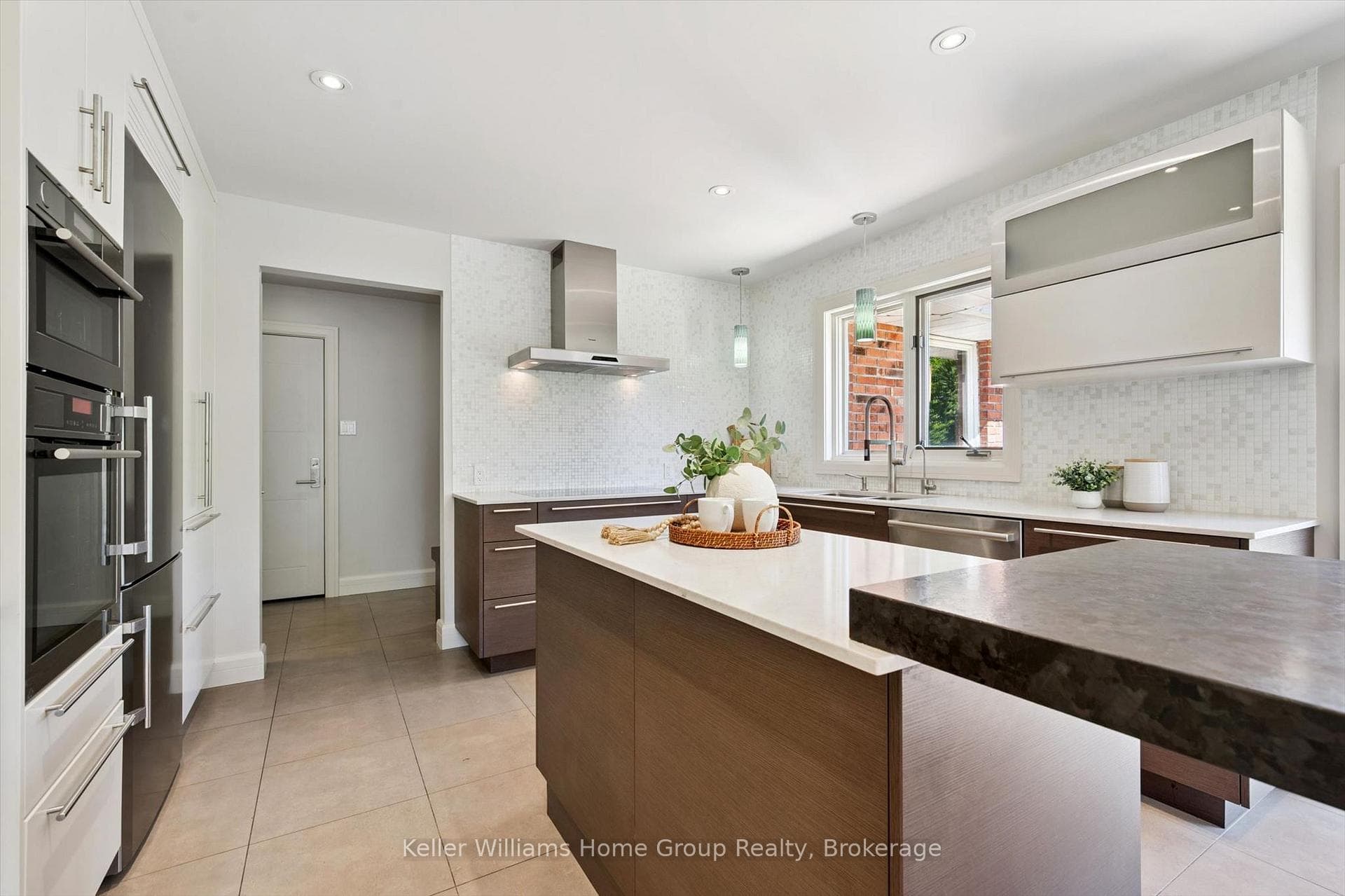 22 Lyle Place photo 17
