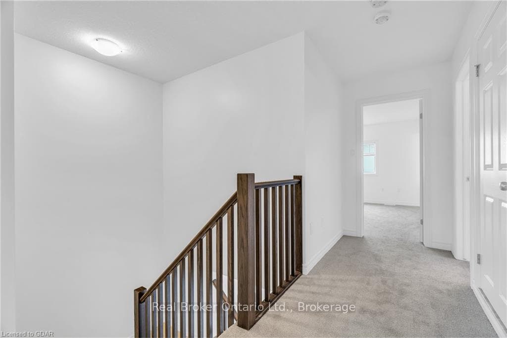 178 CITYVIEW Drive photo 11