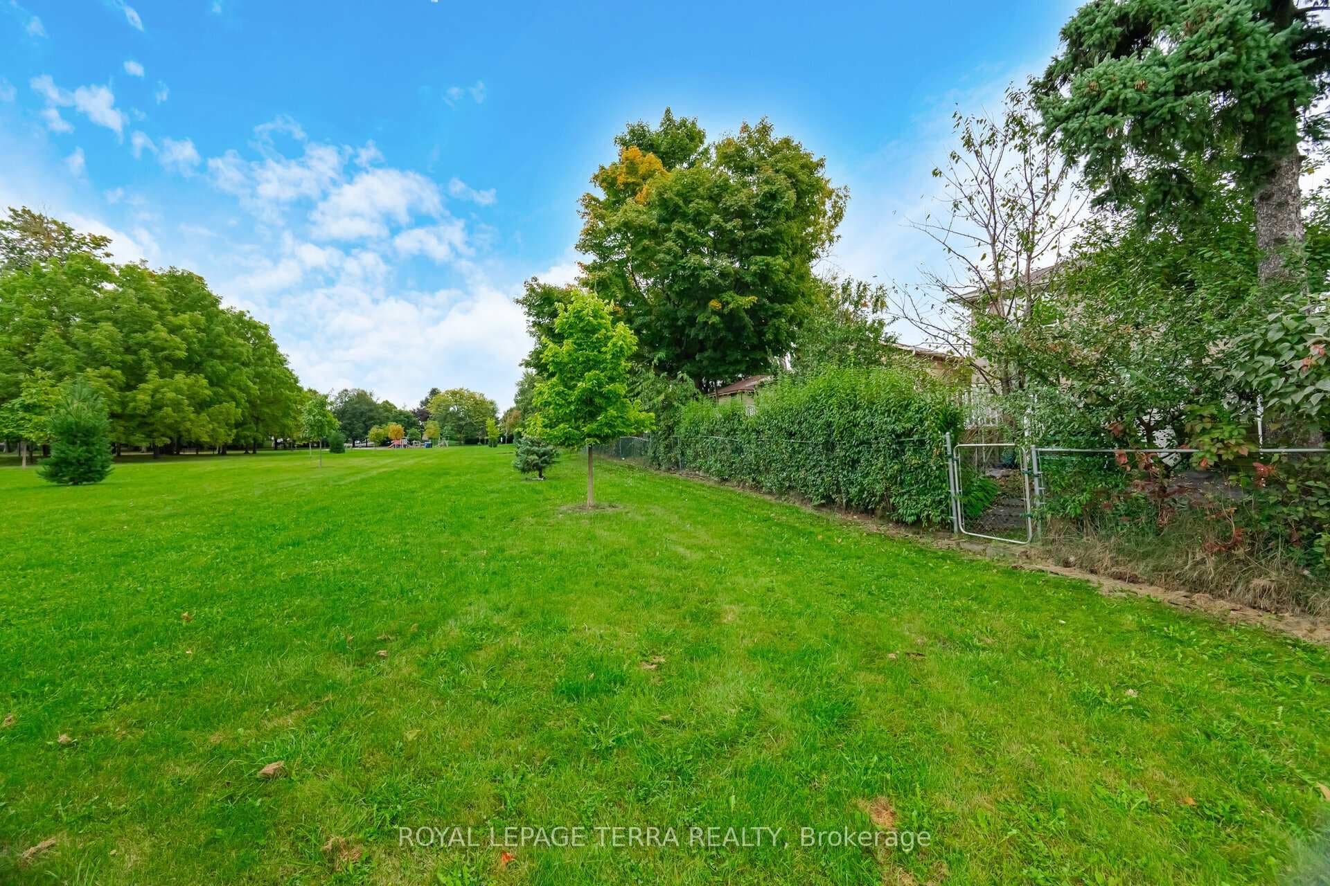 114 Milford Haven Drive photo 39