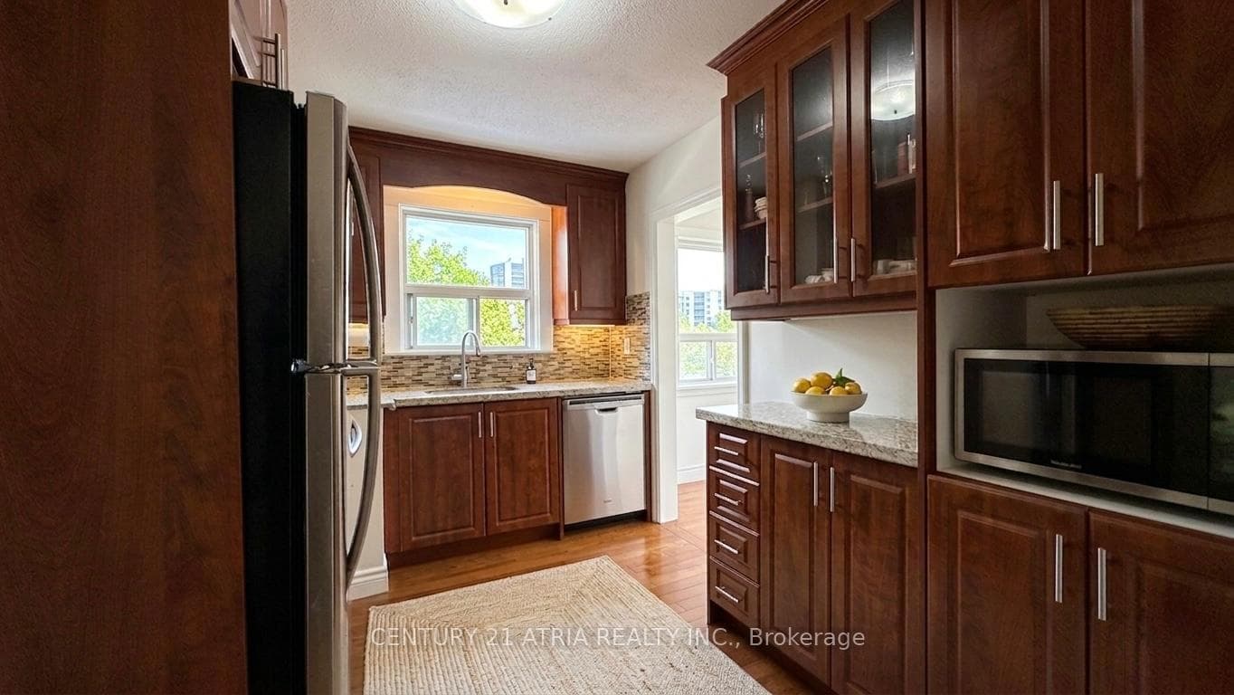 115 Ellington Drive photo 6
