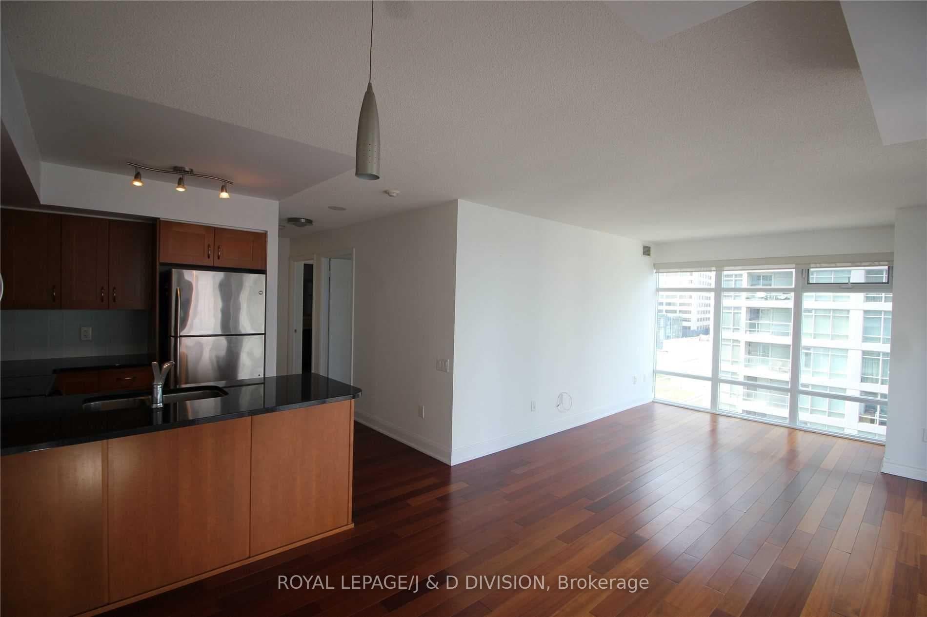 2181 Yonge Street Unit 1111 photo 3