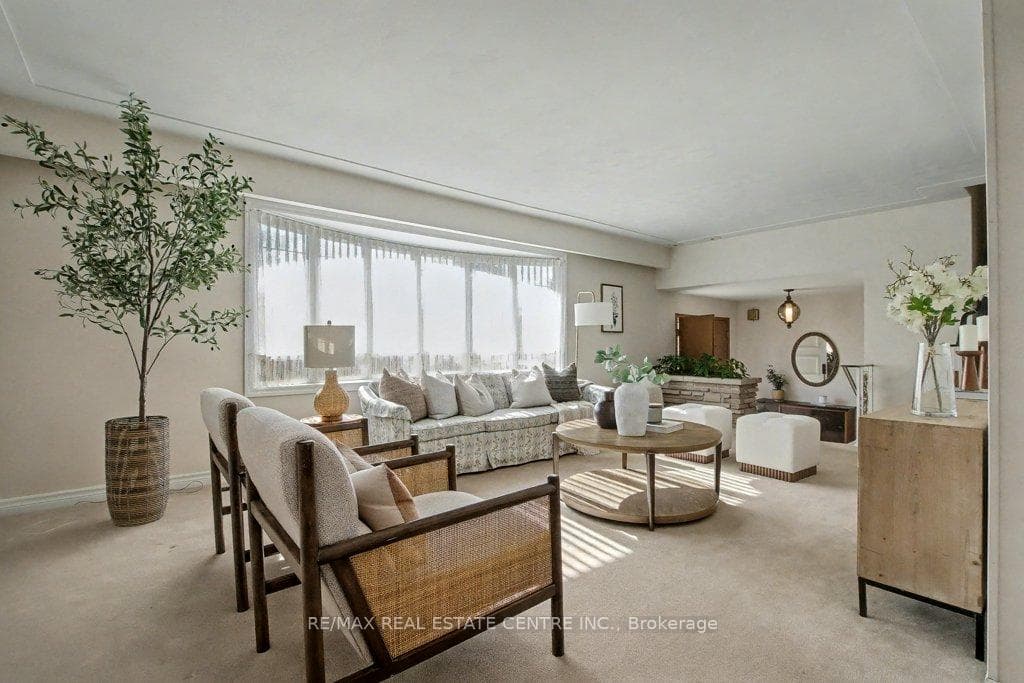 132 Carson Drive photo 9