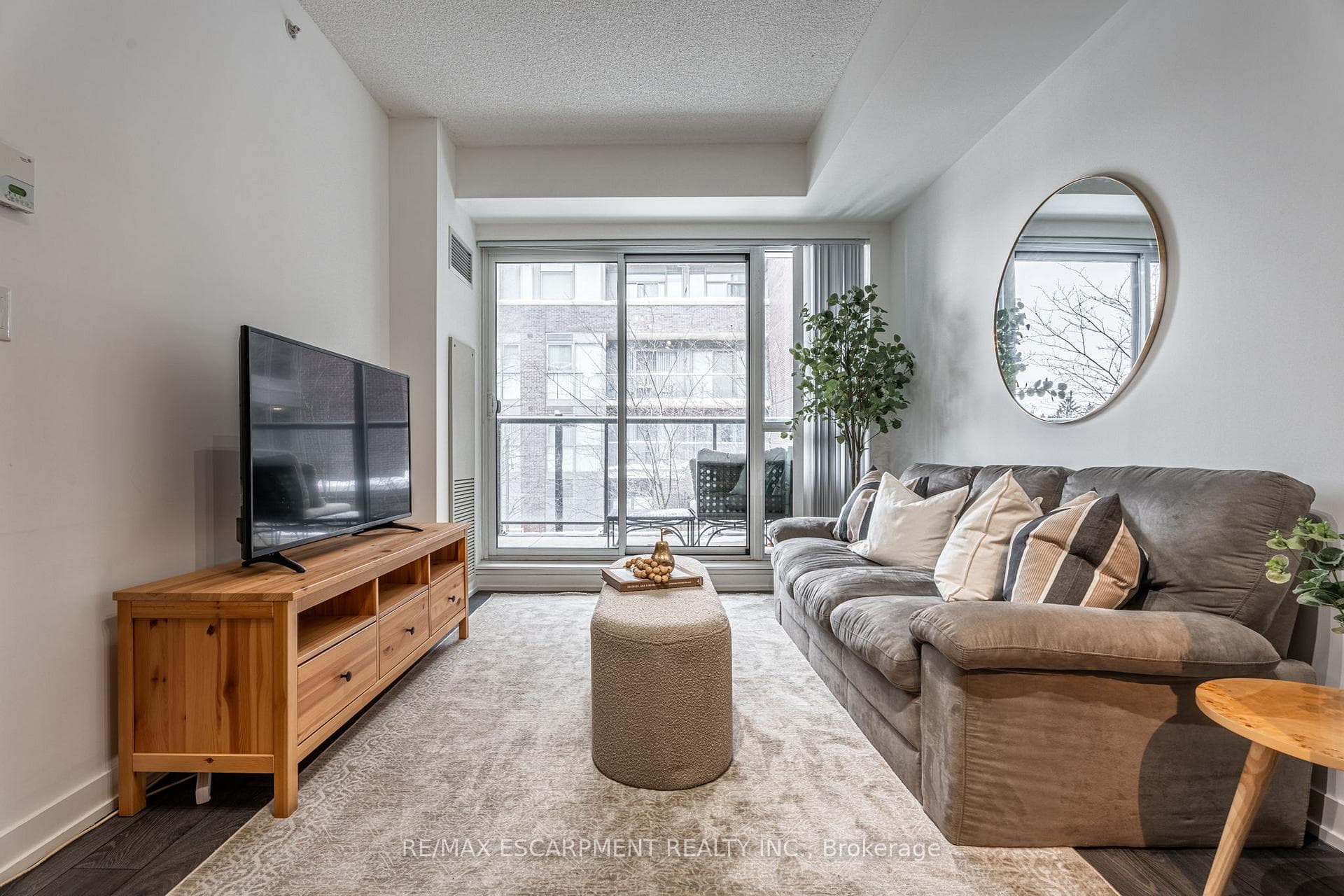 1284 Guelph Line Unit 220 photo 13
