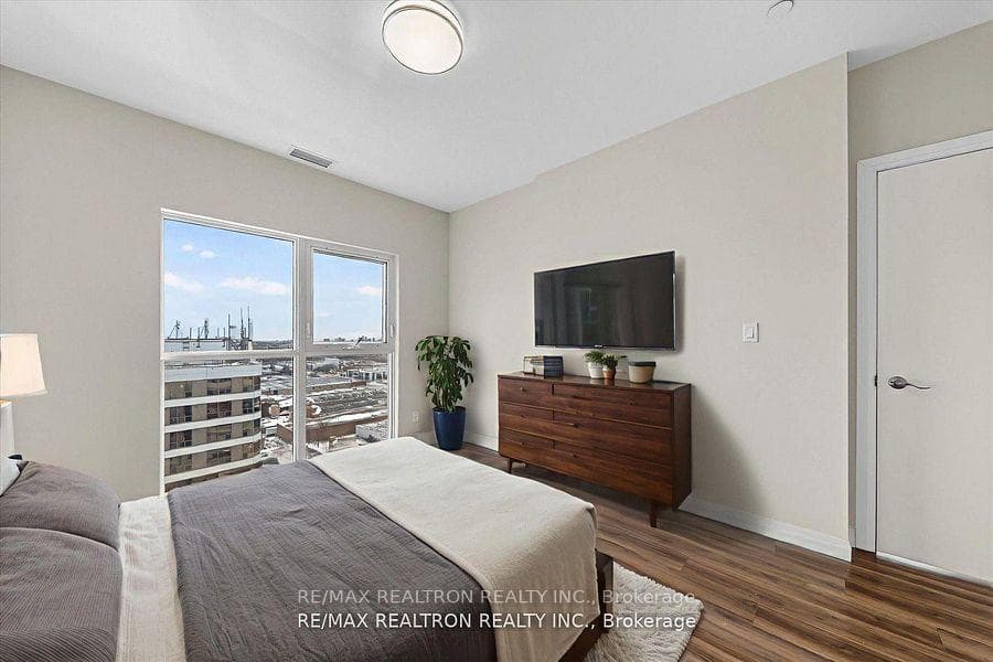 2152 Lawrence Avenue Unit PH08 photo 34