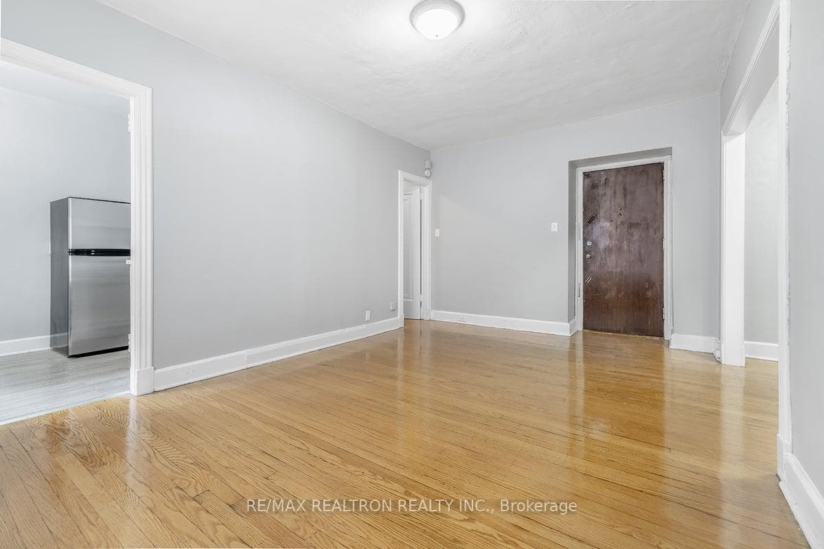 1 Mallory Gardens Unit 4 photo 9