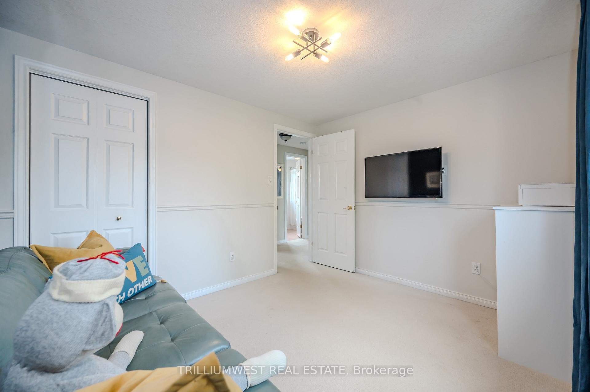 57 Marsh Crescent photo 16