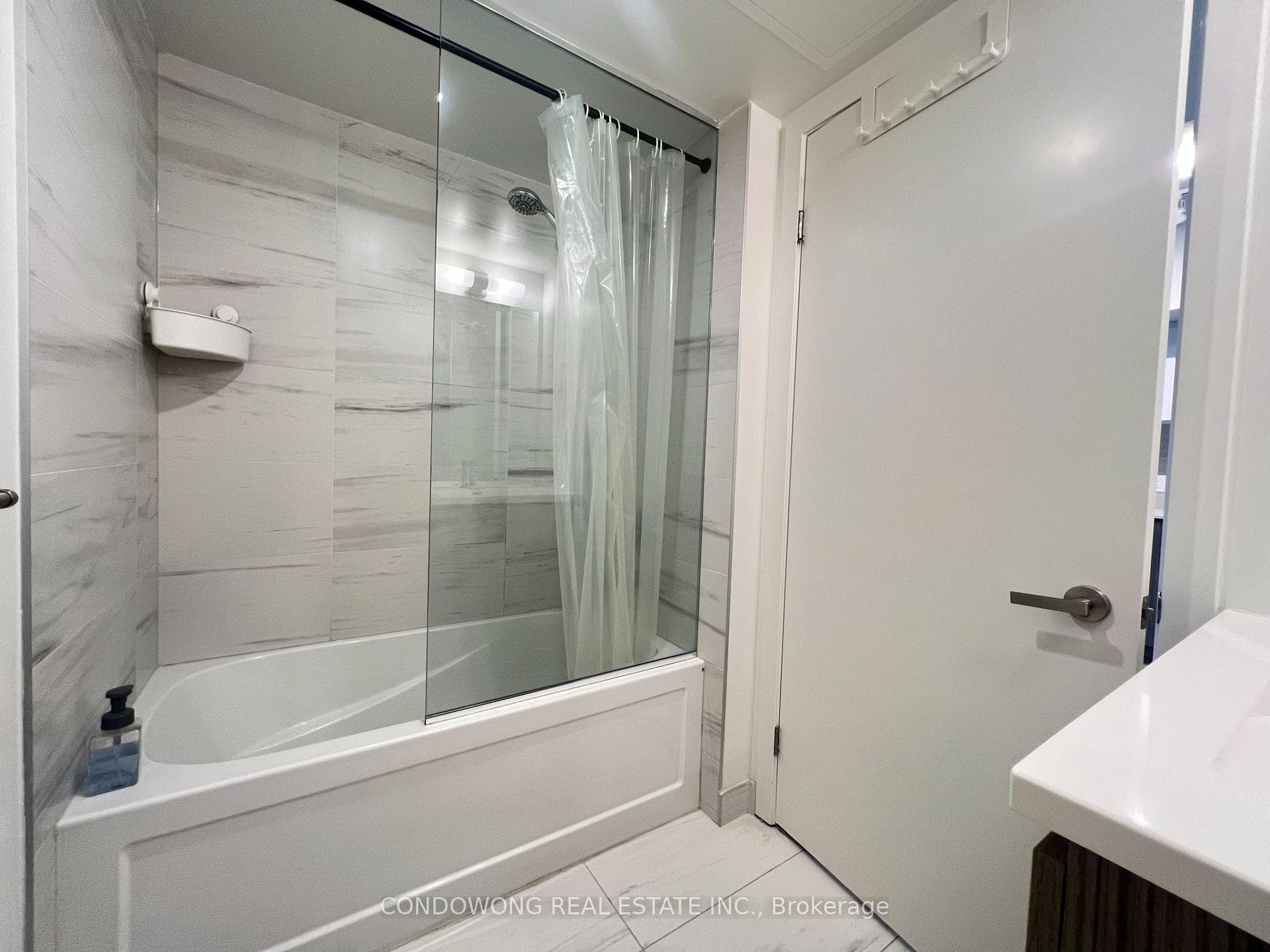 Bathroom with Bathtub