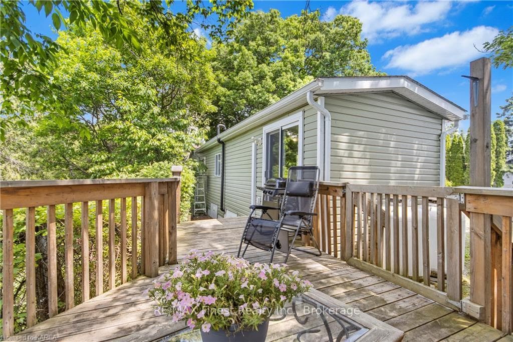 5569 BATH Road Unit 17 photo 21
