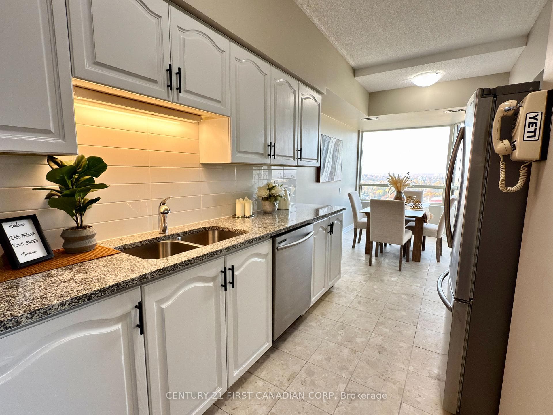 744 Wonderland Road Unit 1203 photo 16