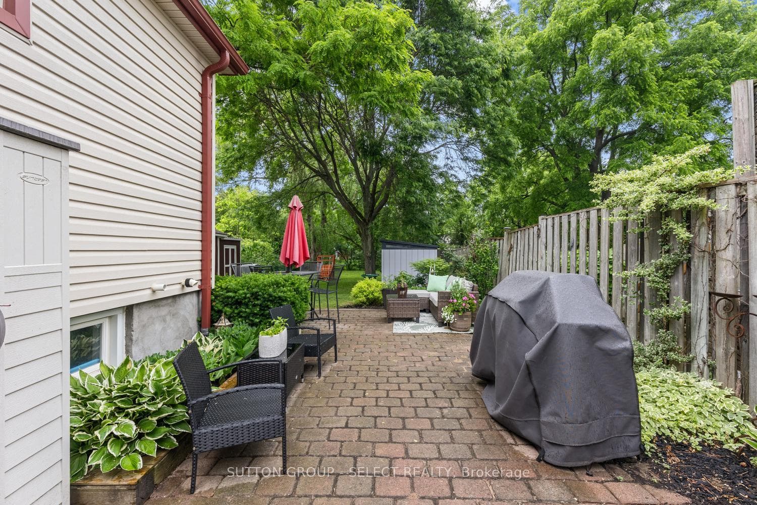 72 Emery Street photo 39