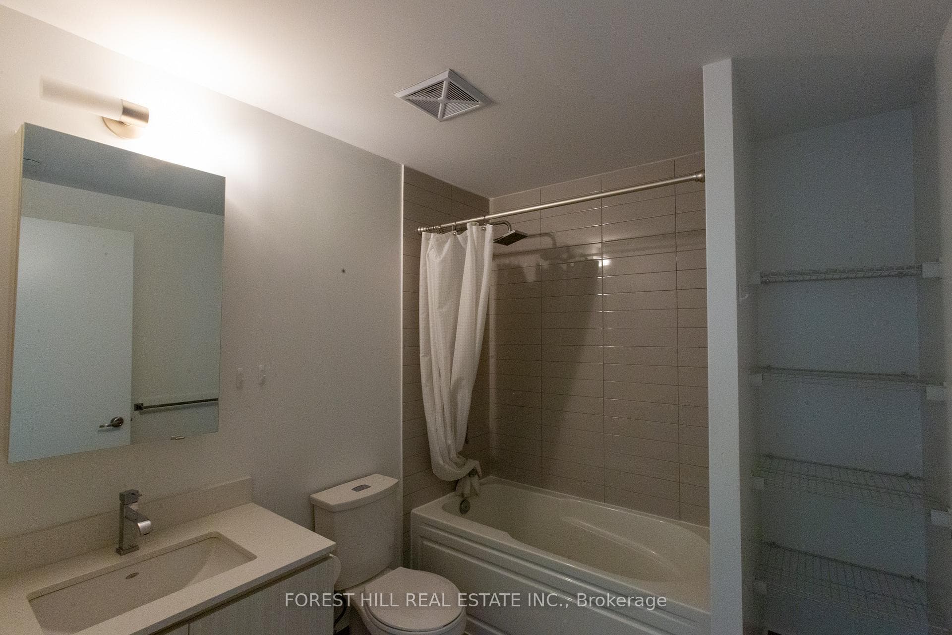 5180 Yonge Street Unit 3301 photo 18