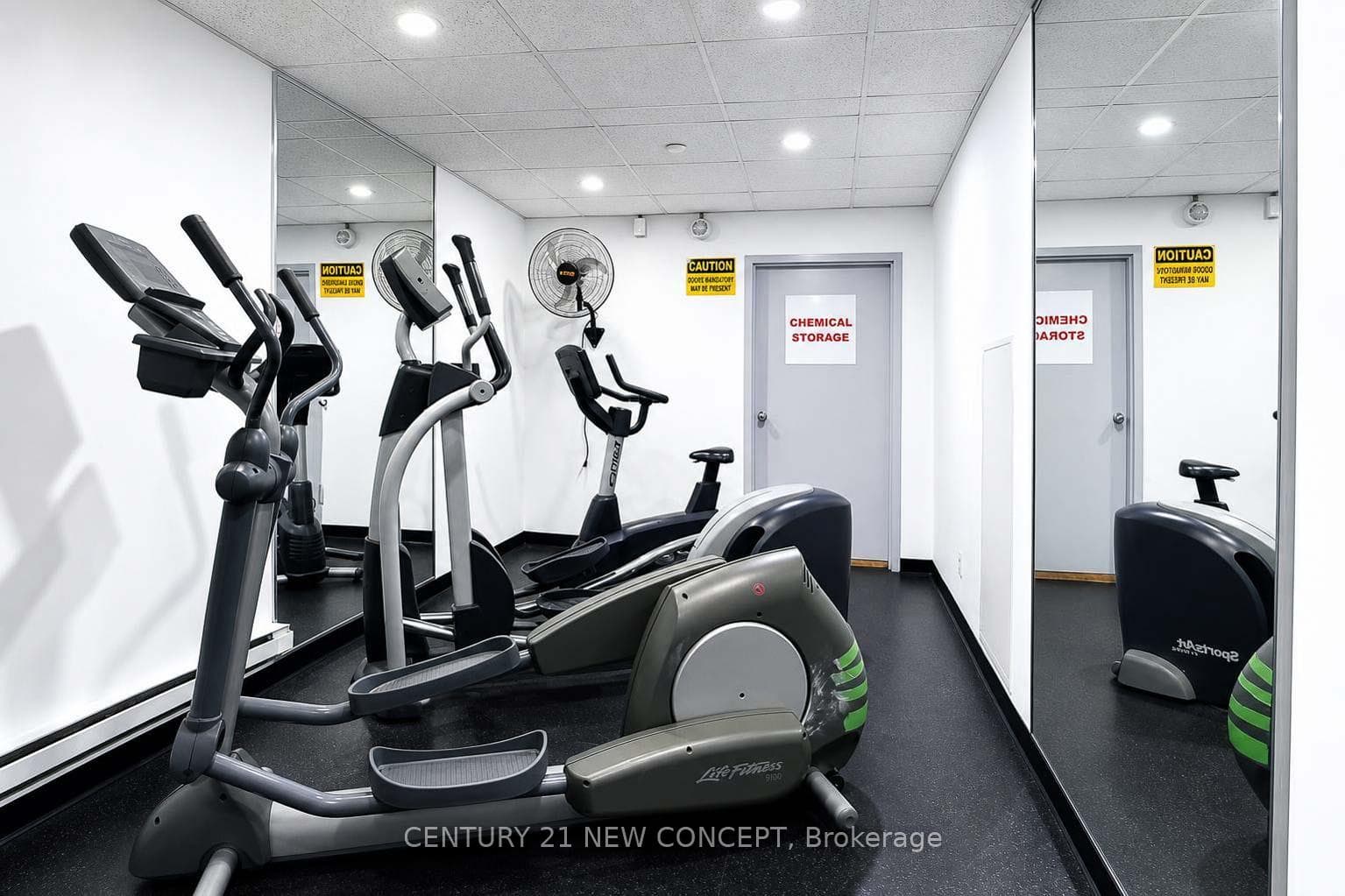 5765 Yonge Street Unit 101 photo 32