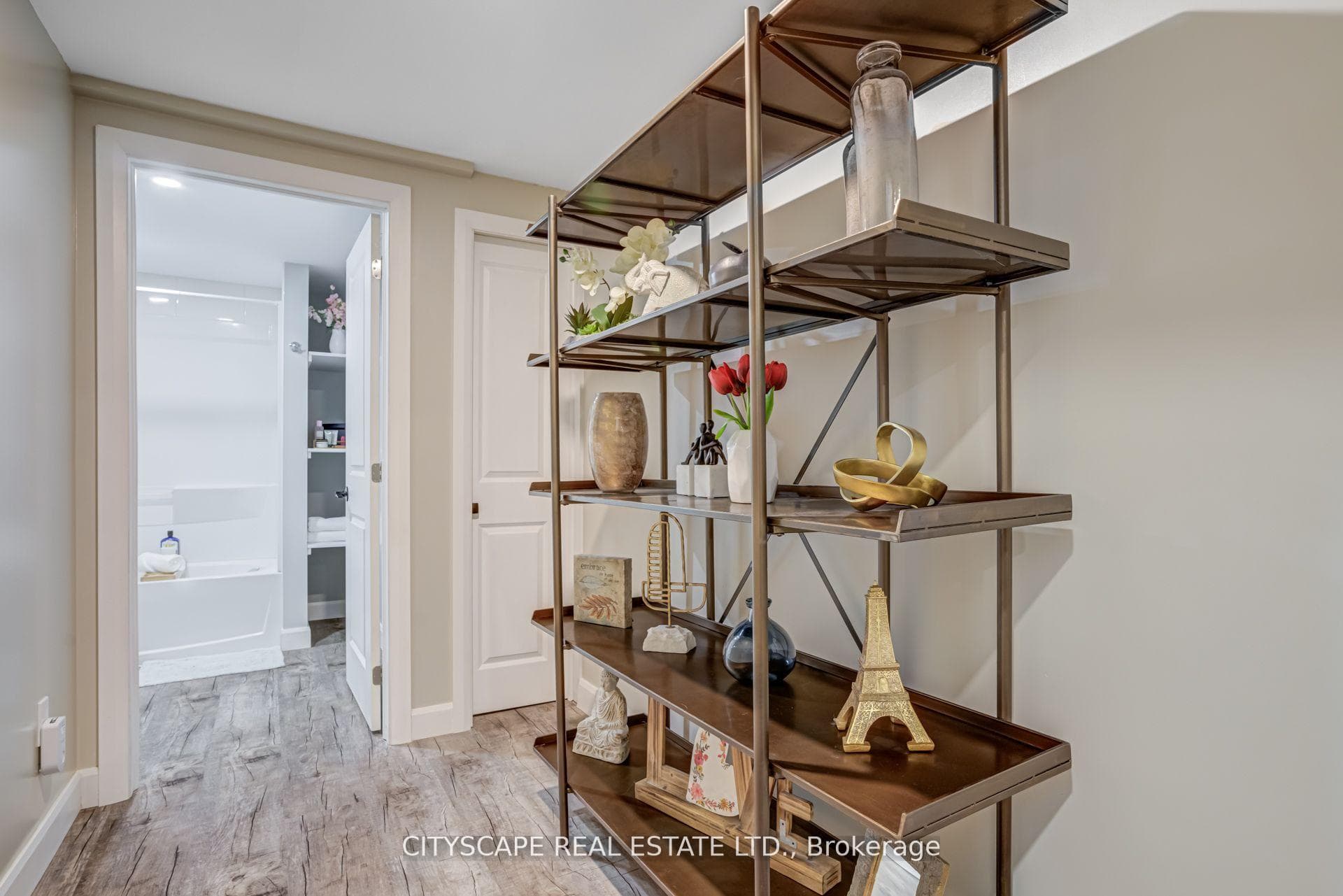 36 Telfer Court photo 29