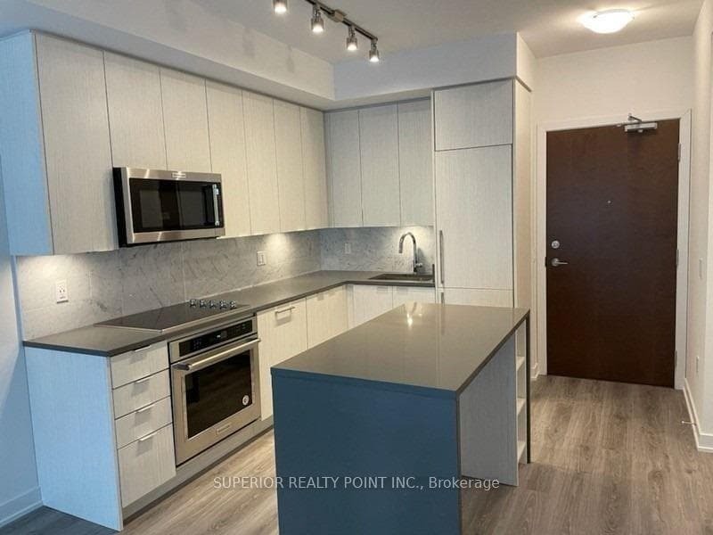 38 Iannuzzi Street Unit 614 photo 2