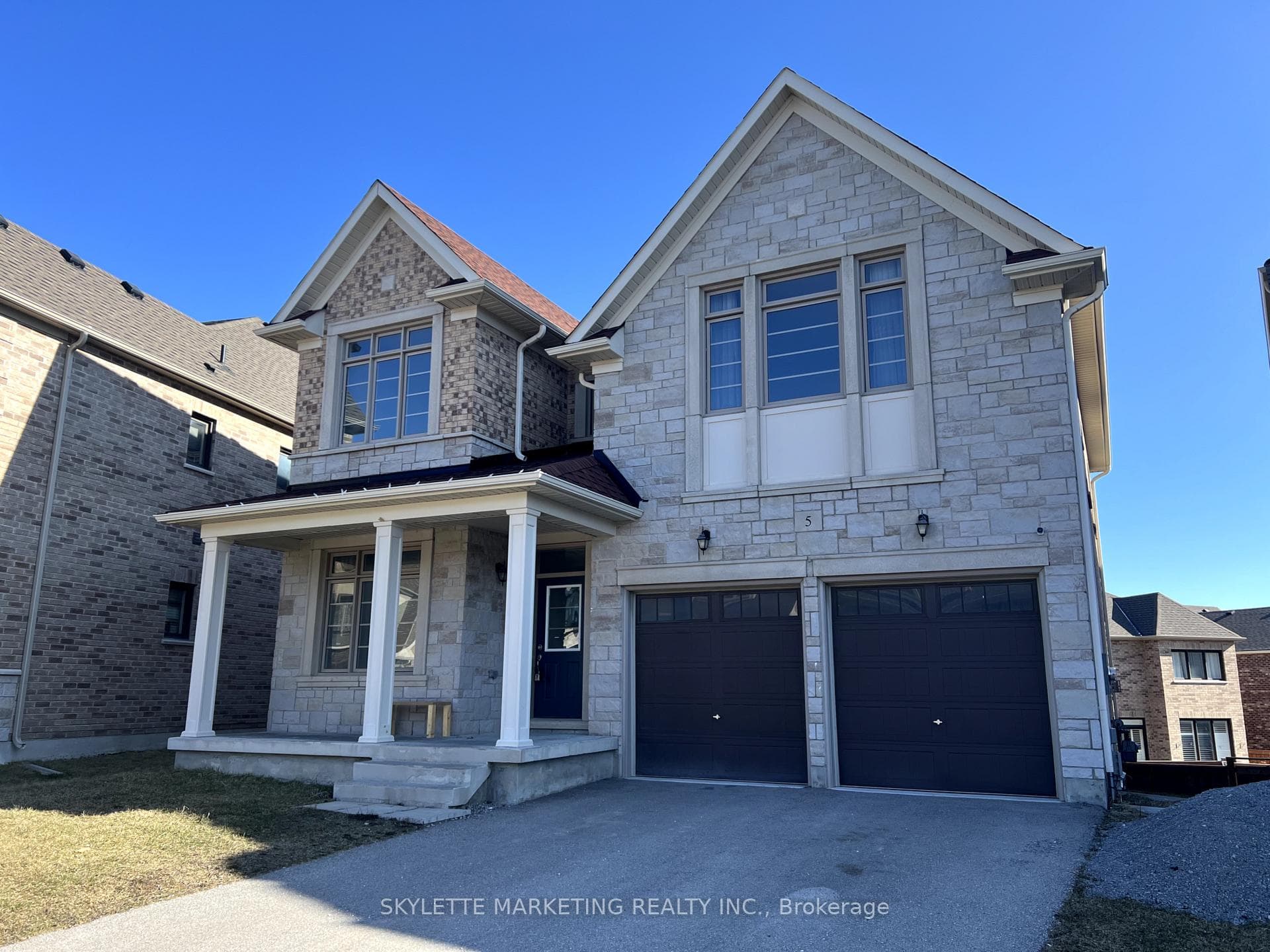5 Beebalm Lane photo 1