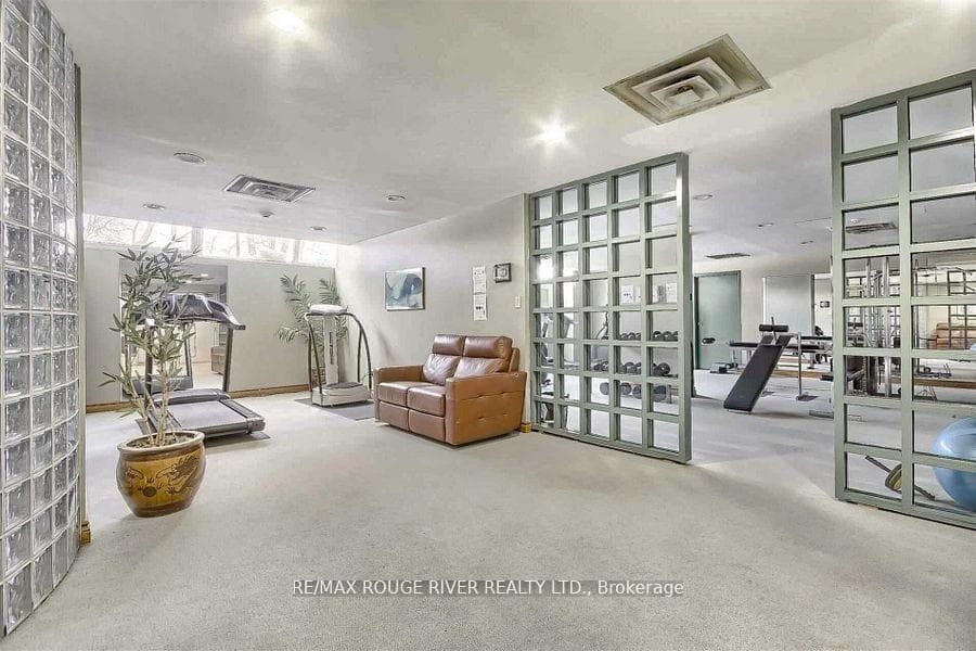 5795 Yonge Street Unit 1002 photo 22
