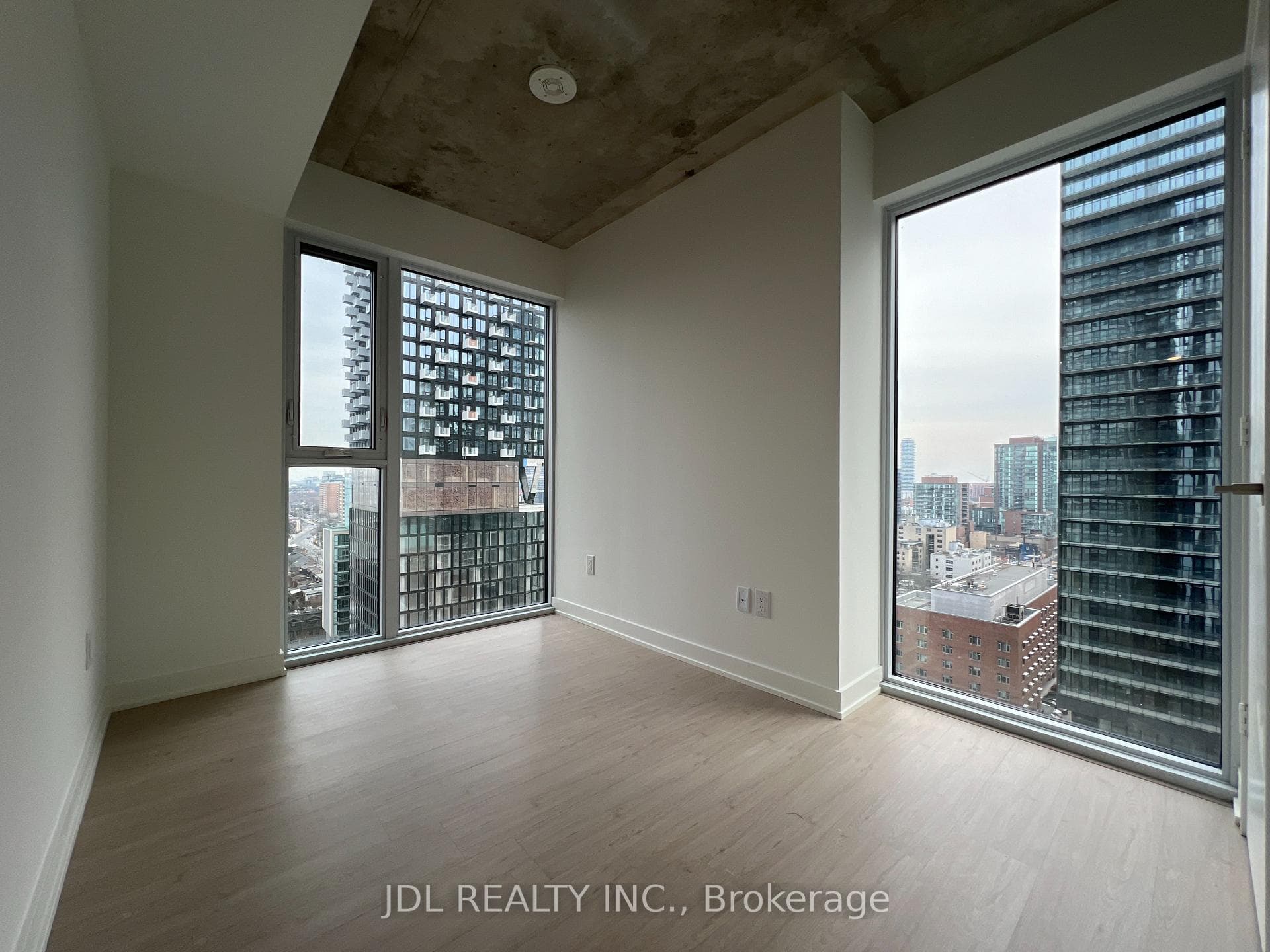 65 Mutual Street Unit 1602 photo 19