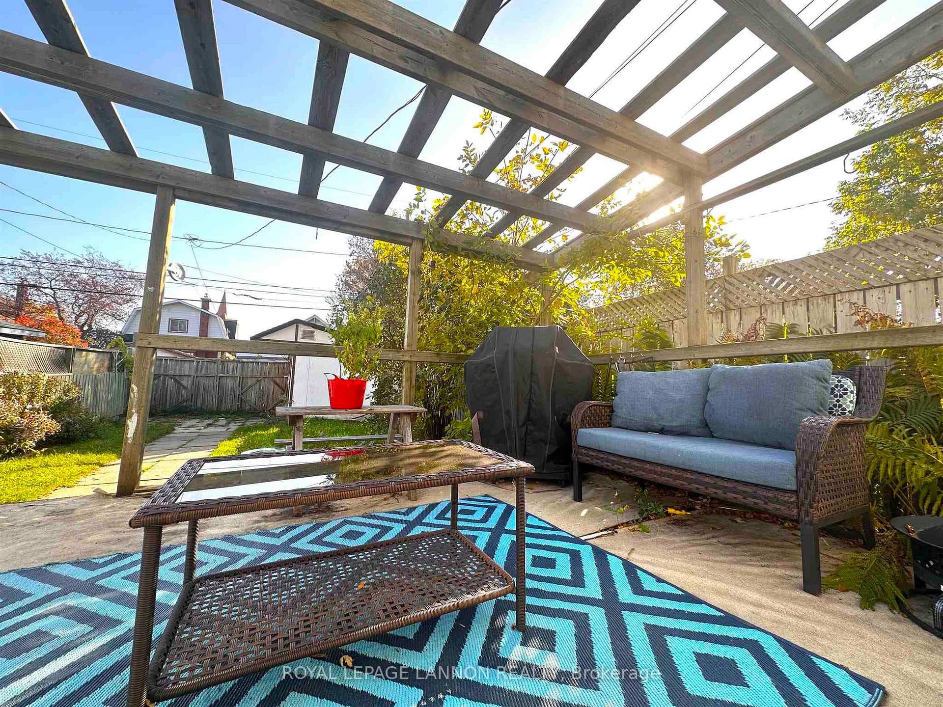 422 1/2 Wiley Street photo 34