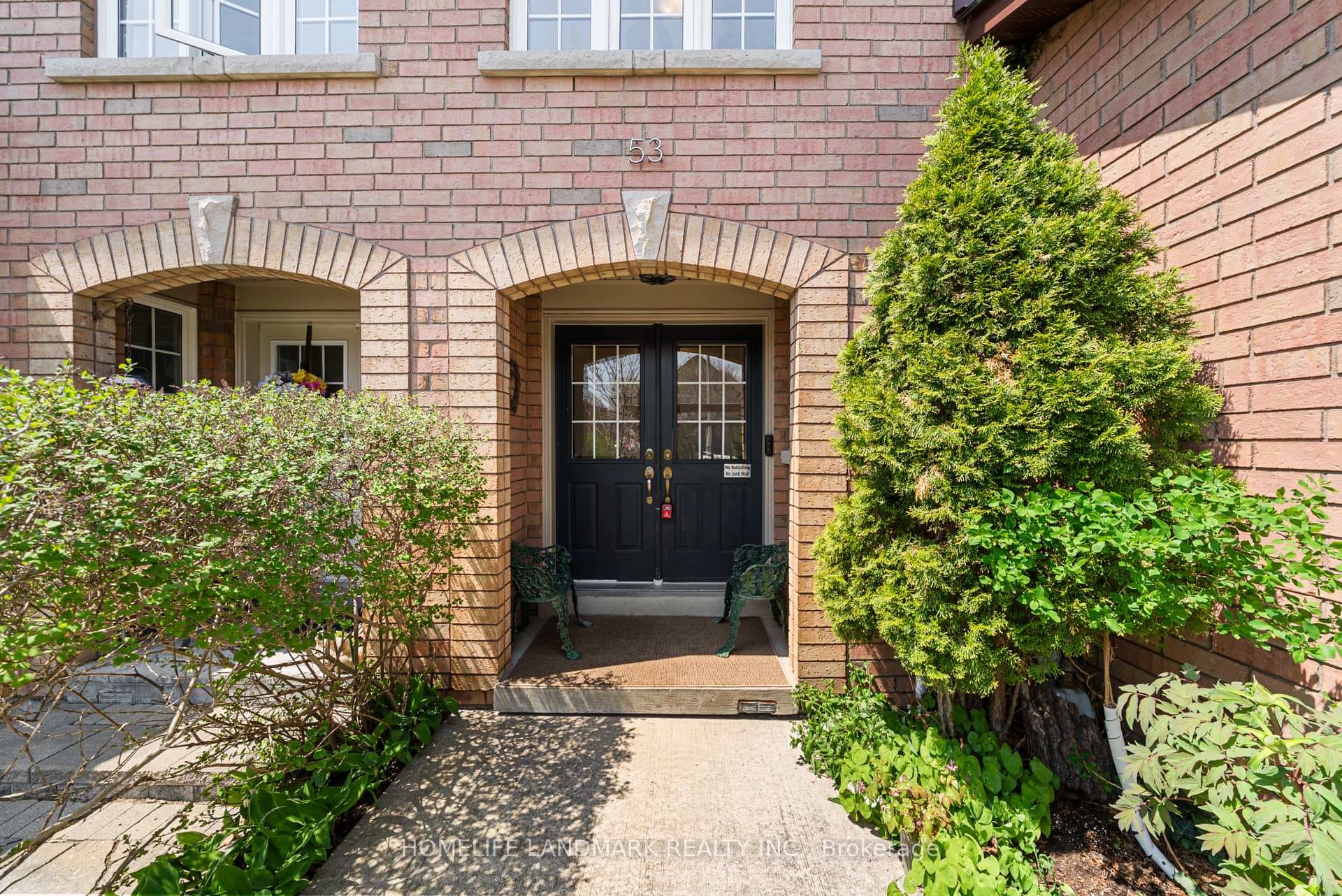 53 Bloomgate Crescent photo 2