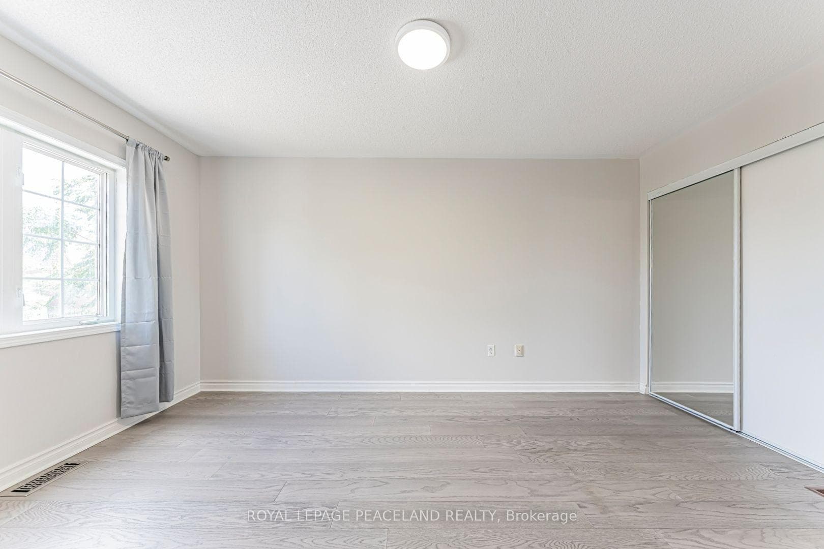 152 Flagstone Way photo 34