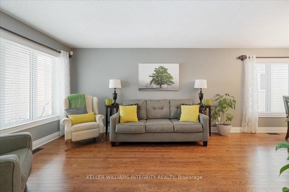 896 Gosnell Terrace photo 6