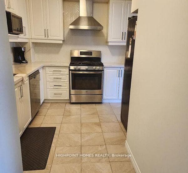 18 Valley Stream Drive photo 2